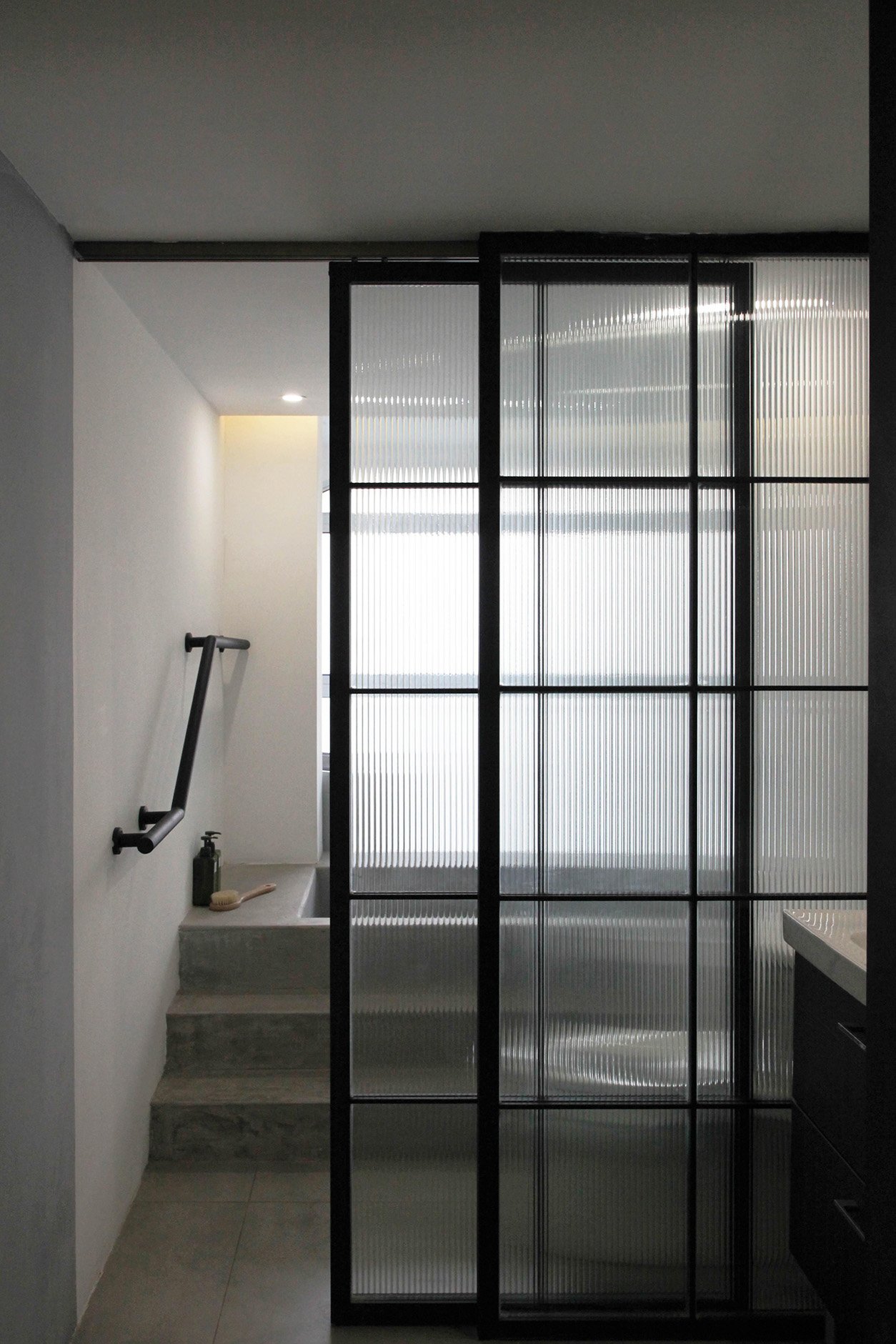 Apartment Wu - Neutra Architects 16.jpg