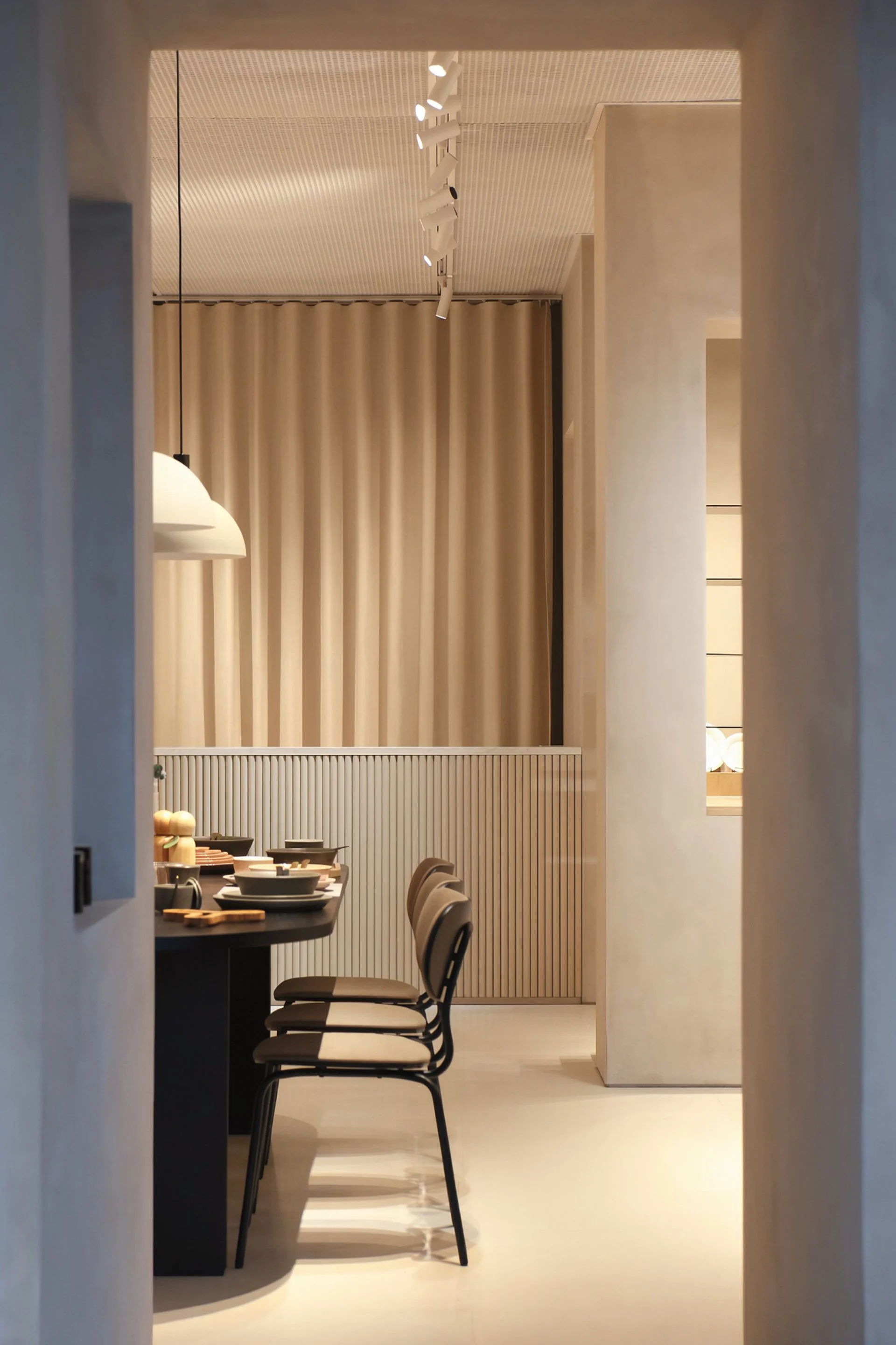 Loveramics Shanghai - Neutra Architects 11.jpg