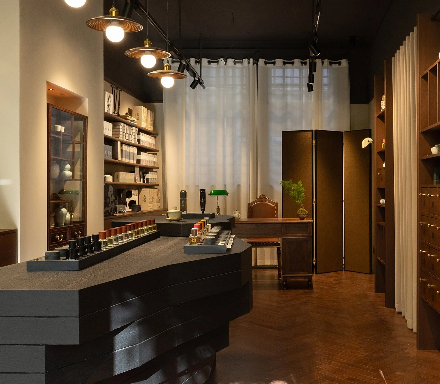 Black Paw SH - Neutra Architects 4.jpg