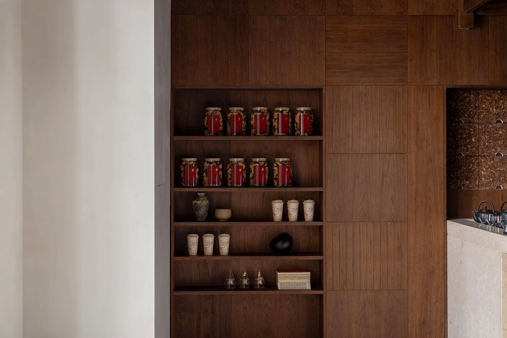 Liangjiyoufang SZU - Neutra Architects 10.jpg