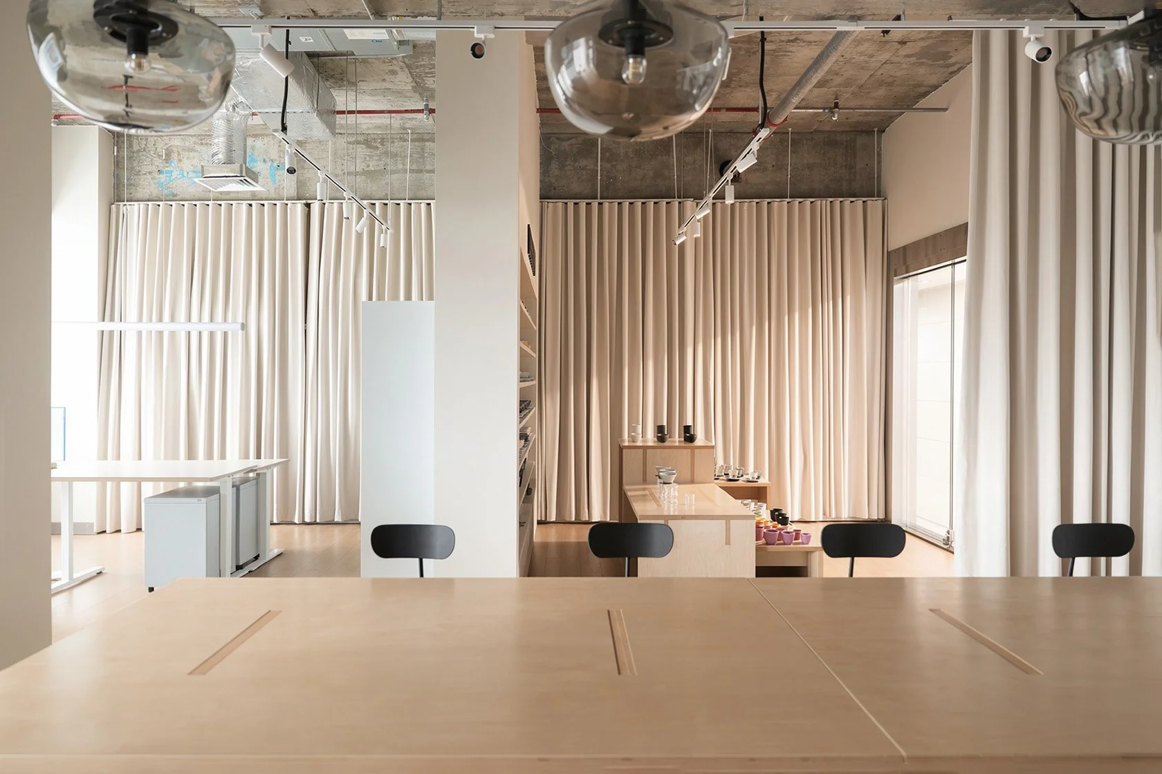 Loveramics SZ Office - Neutra Architects 33.jpg