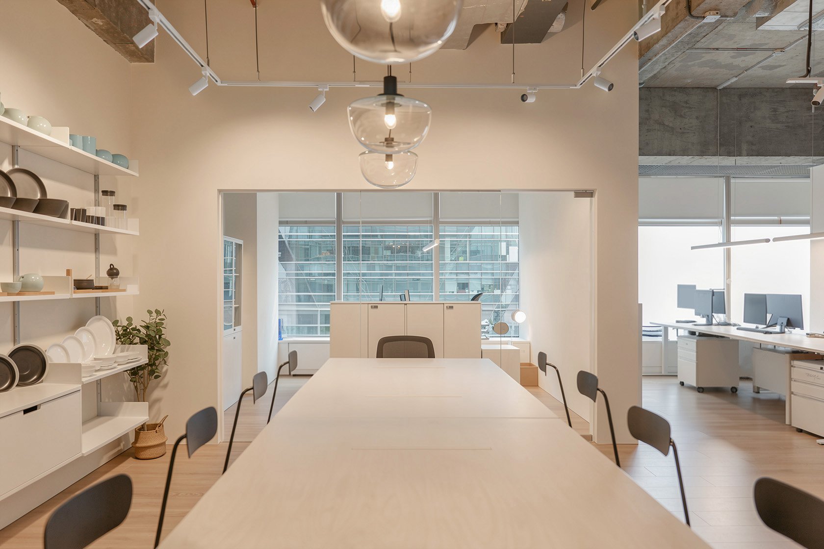 Loveramics SZ Office - Neutra Architects 35.jpg