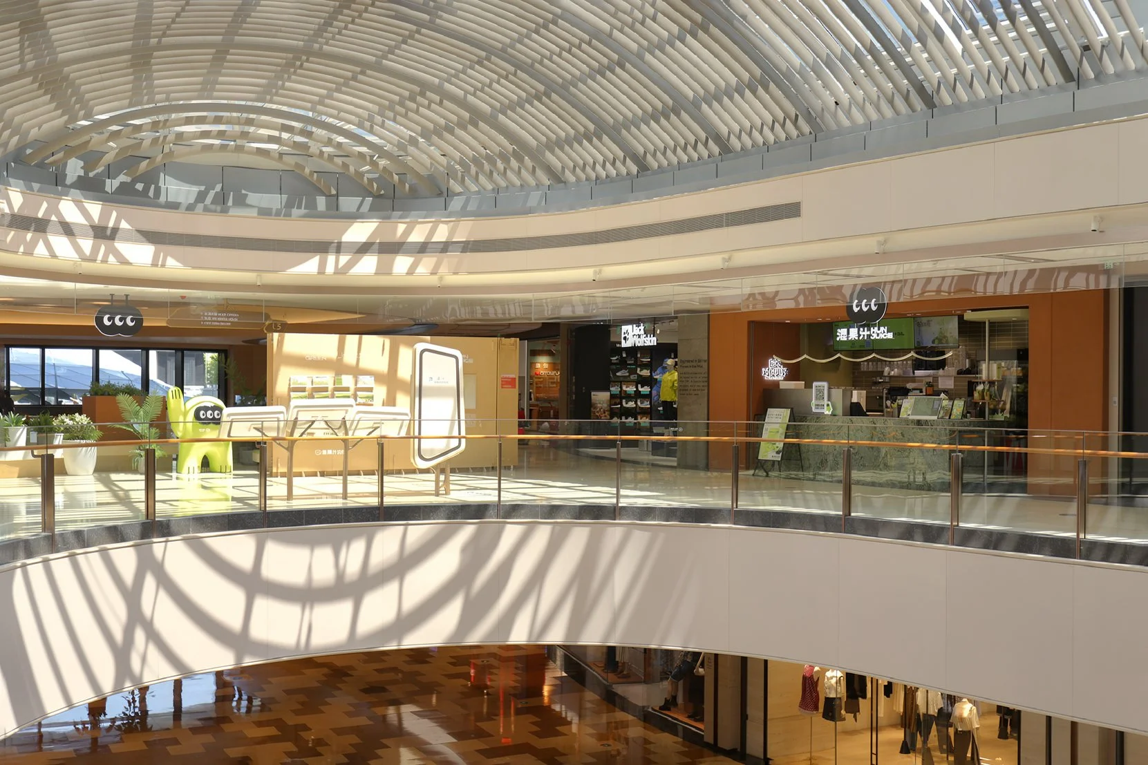 HunJuice SH - Neutra Architects 17.jpg