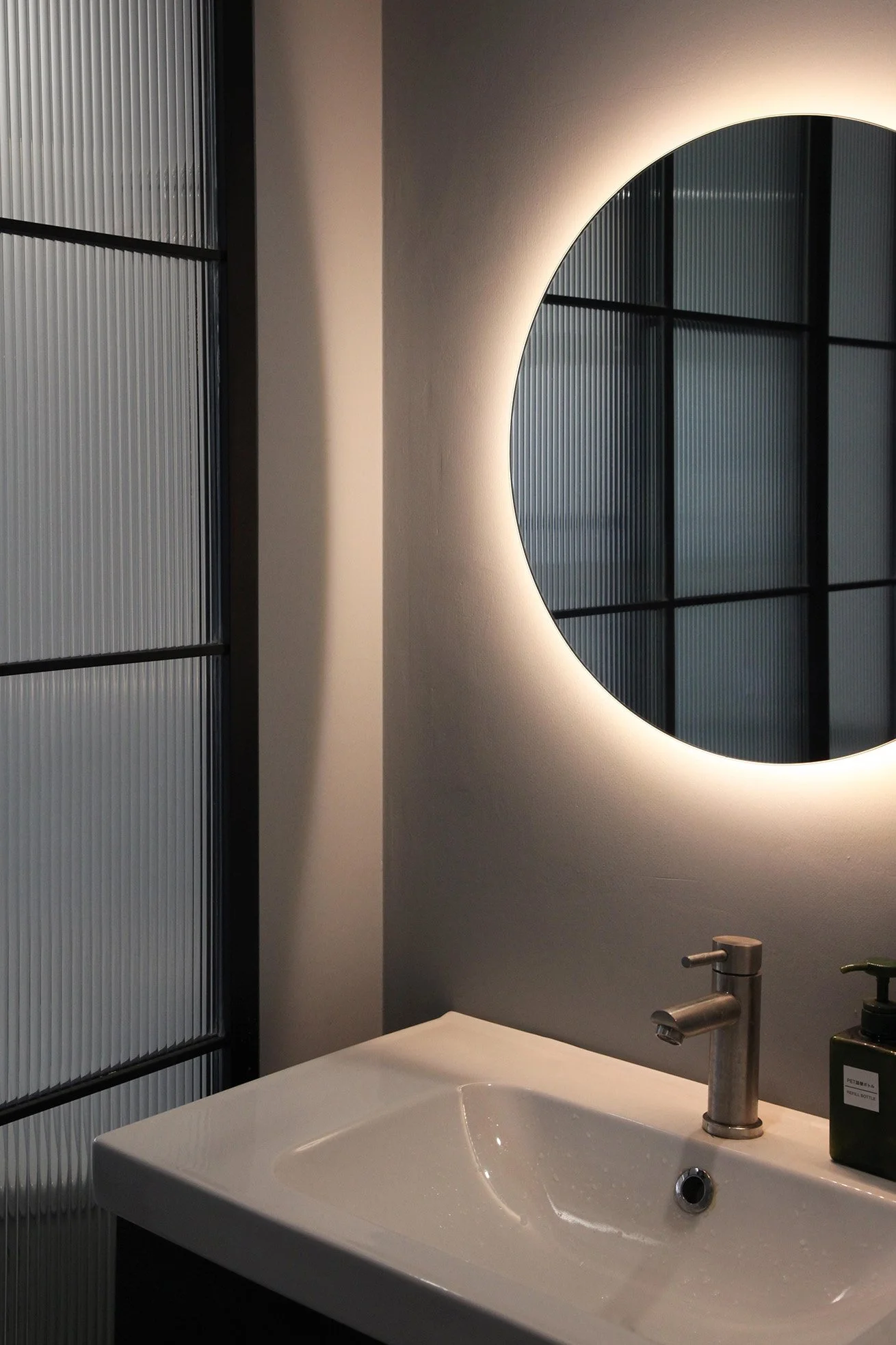 Apartment Wu - Neutra Architects 18.jpg