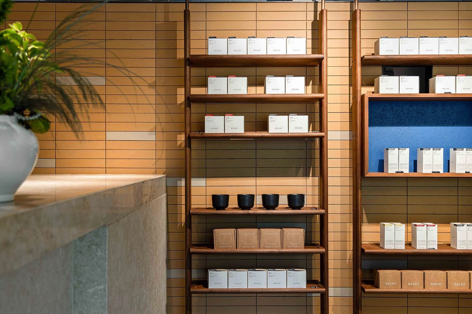 Basao HAI550 - Neutra Architects 5.jpg