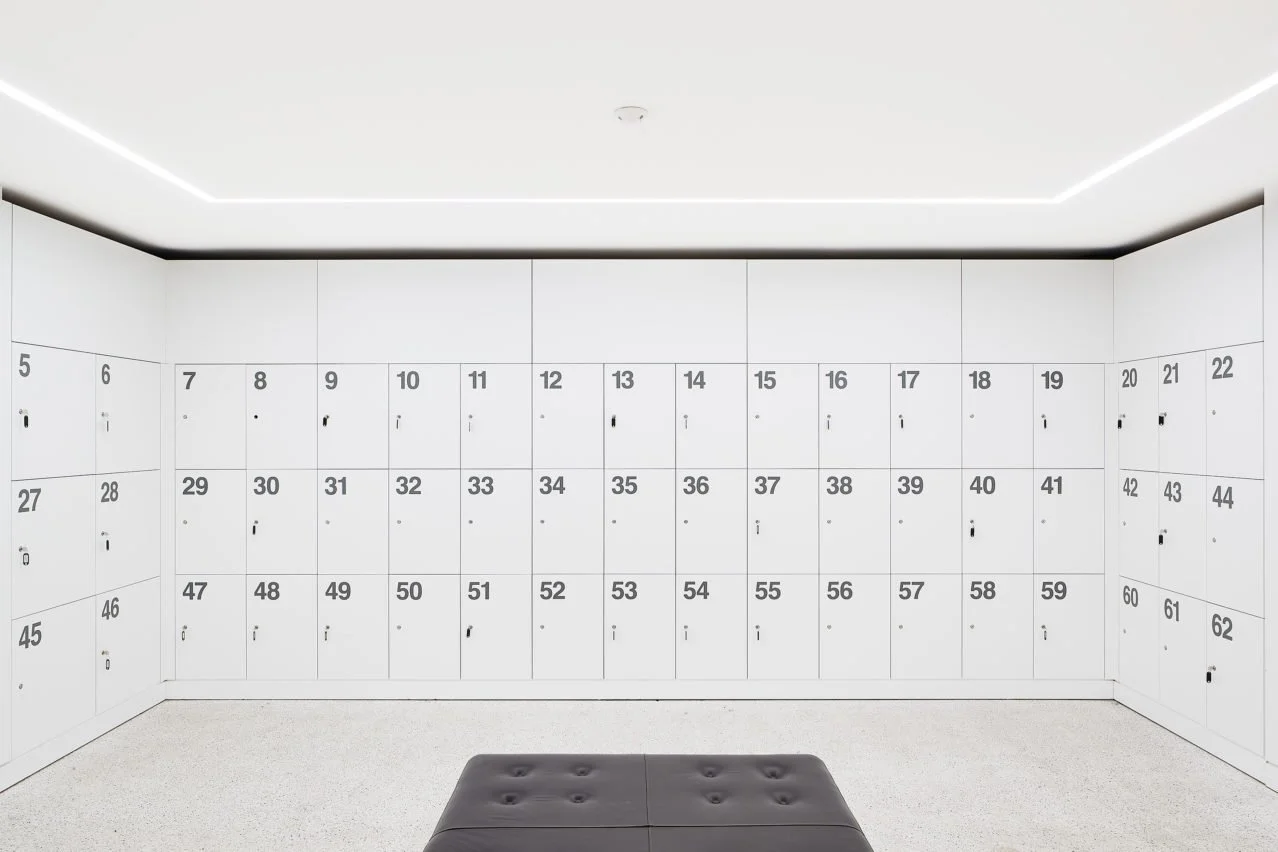 Locker numbers in vinyl