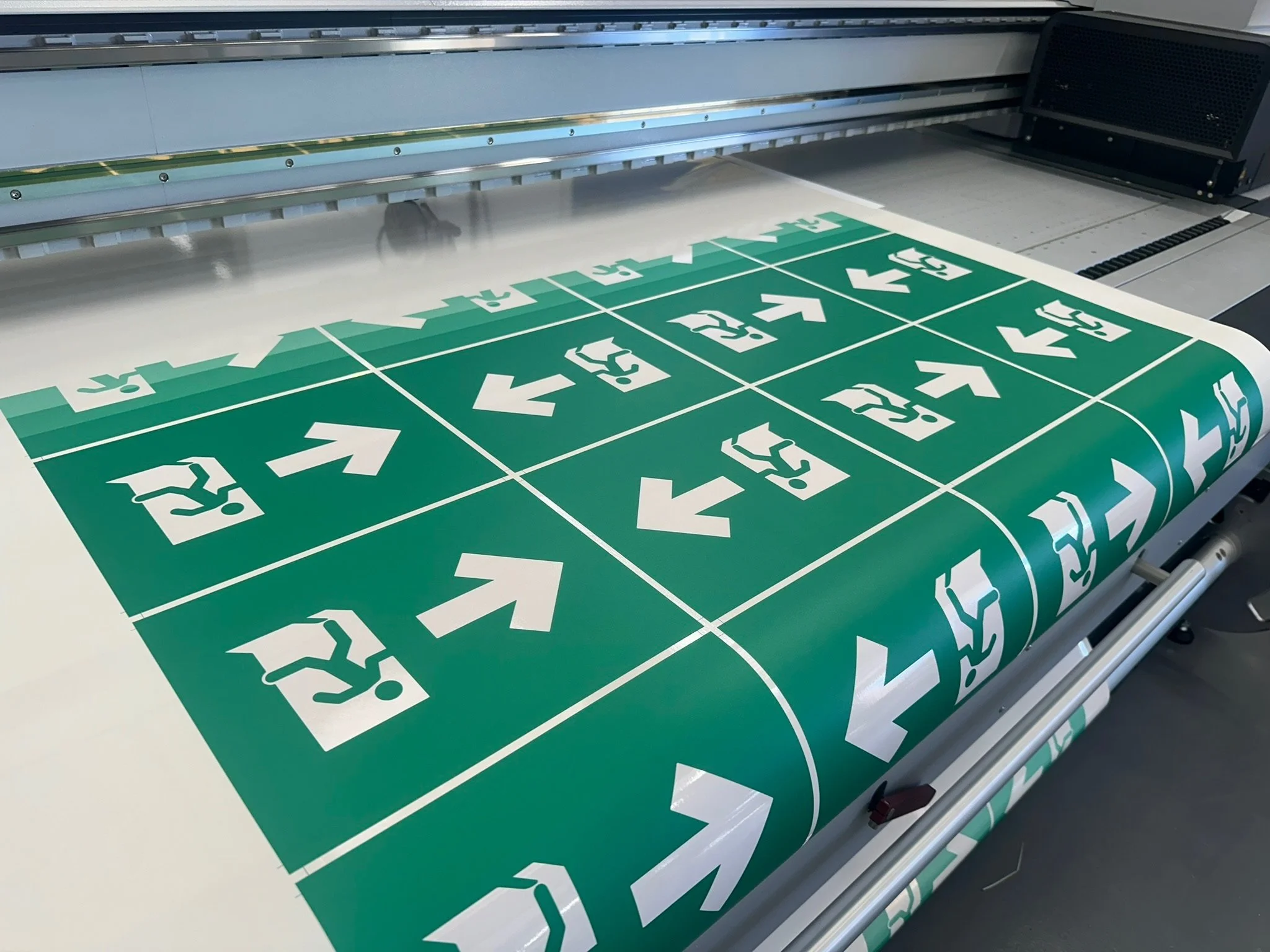 Statutory signage printing