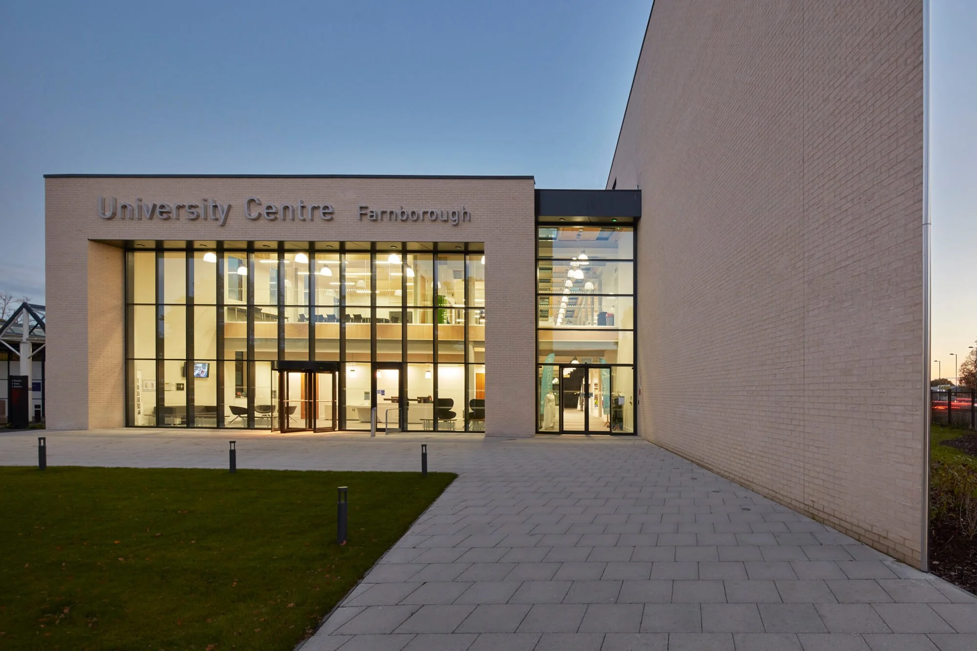 University-Centre Farnborough Exterior signage