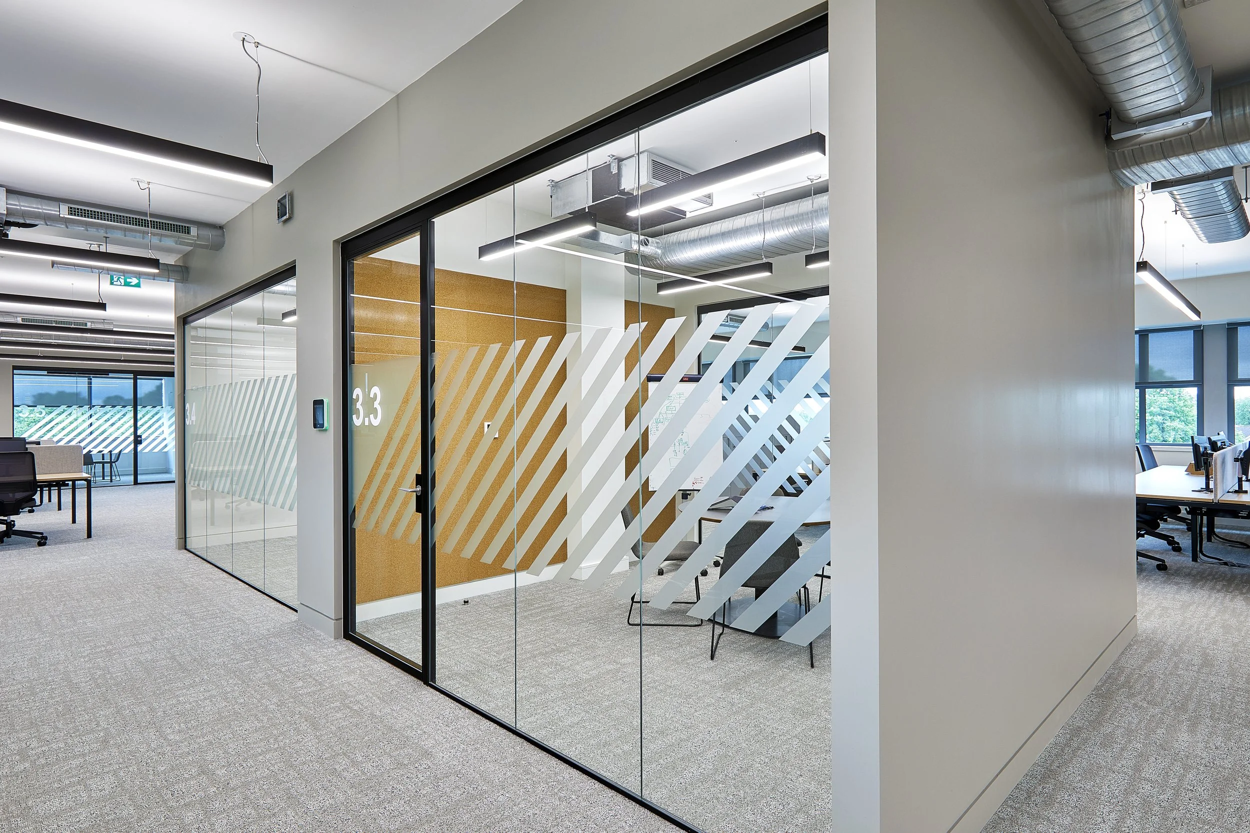 Glass manifestations with diagonal stripes