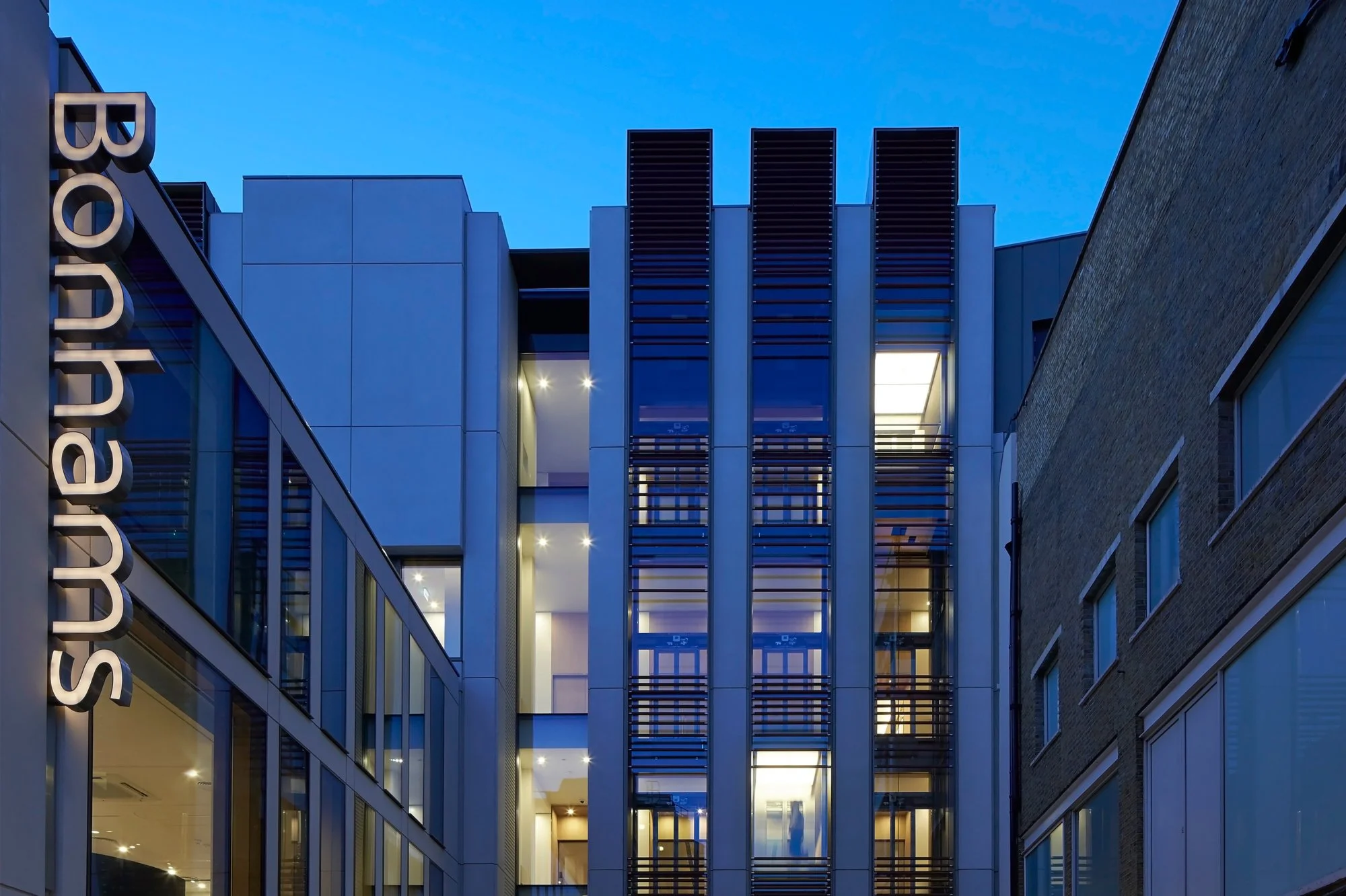 Bonhams Exterior Signage