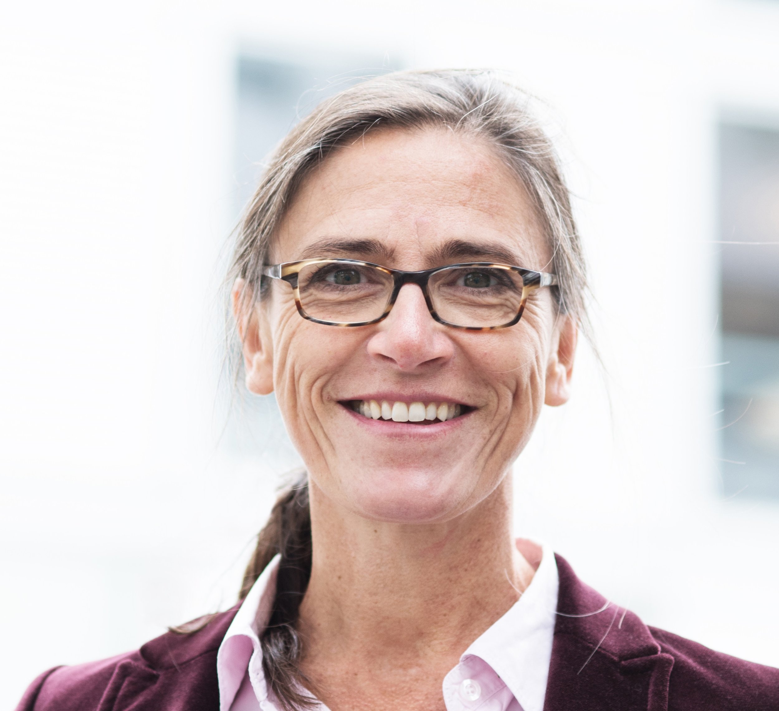 Photo d'Agnès Laurent, auteure de Clochettes, une histoire du muguet