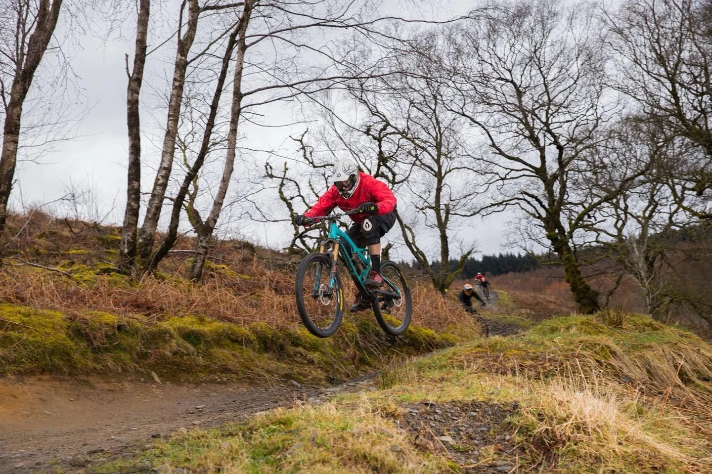 I&rsquo;m Alex 👋 MIAS qualified kids MTB coach offering Junior &amp; Advanced sessions for kids from Saturday, 4th May 09:00-11:30