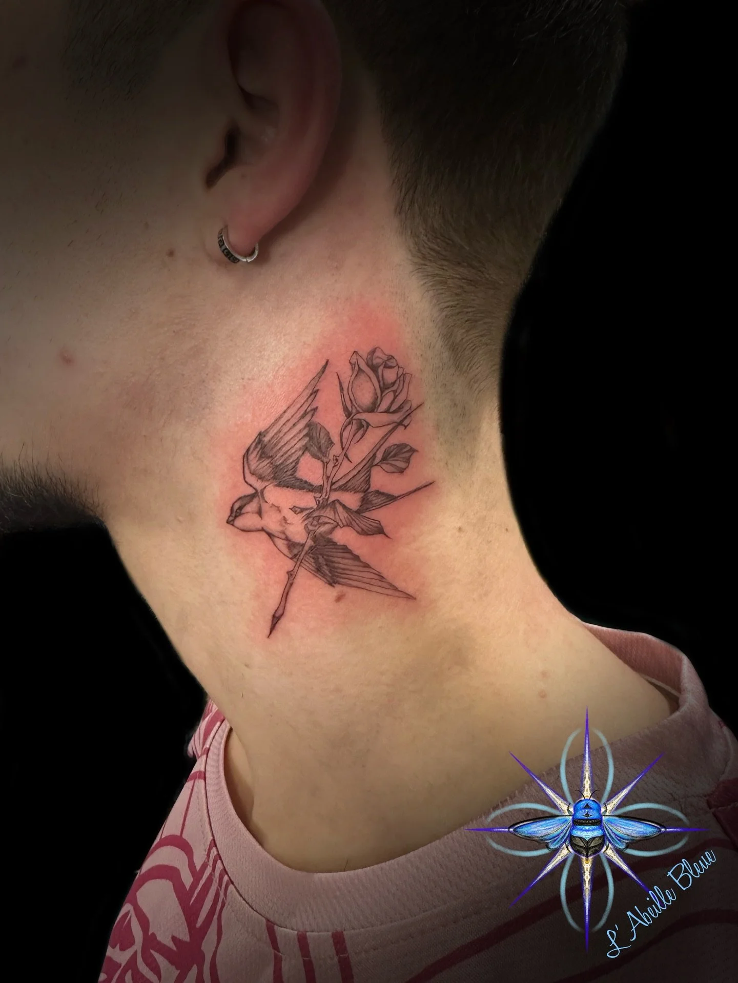 Quelle belle surprise de faire ce tatouage impr&eacute;vu! Merci beaucoup pour ta confiance et bien pour ta force! Vraiment impressionnant la tranquillit&eacute; que t&rsquo;avais!

#tatoueuse #tatouagetoulon #toulonmaville❤️