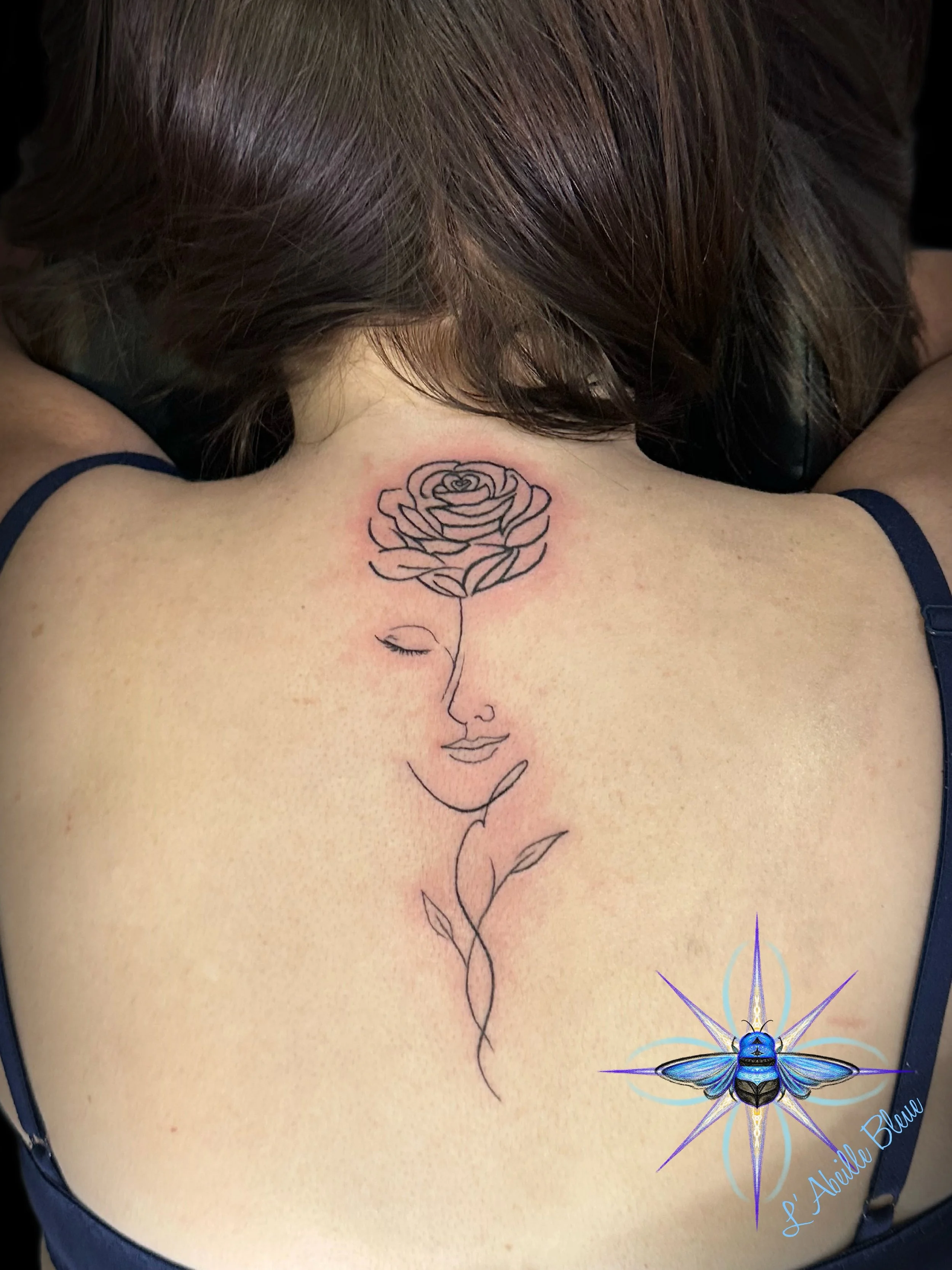 D&rsquo;apr&egrave;s moi, les choses plus simples peuvent exprimer le plus. Ce n&rsquo;est pas toujours le cas, mais souvent oui. Qu&rsquo;est-ce que vous pensez?

🌹🌹🌹

#tatoueuse #tatouagetoulon #tatouagefemme