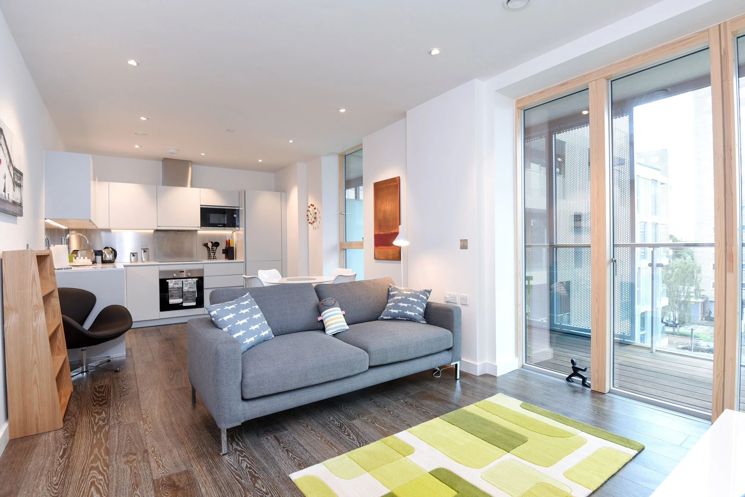 Flat sale in Queen's Park, NW6