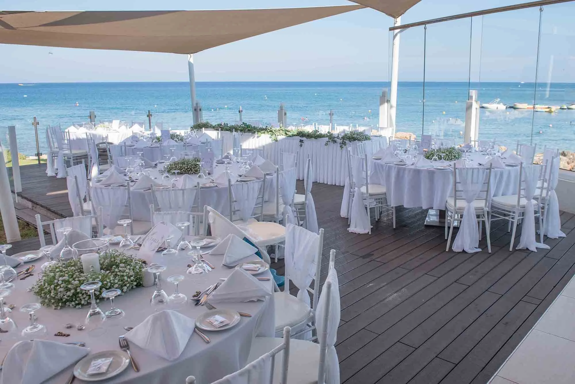 Reception set up  with chaivari chairs.jpg