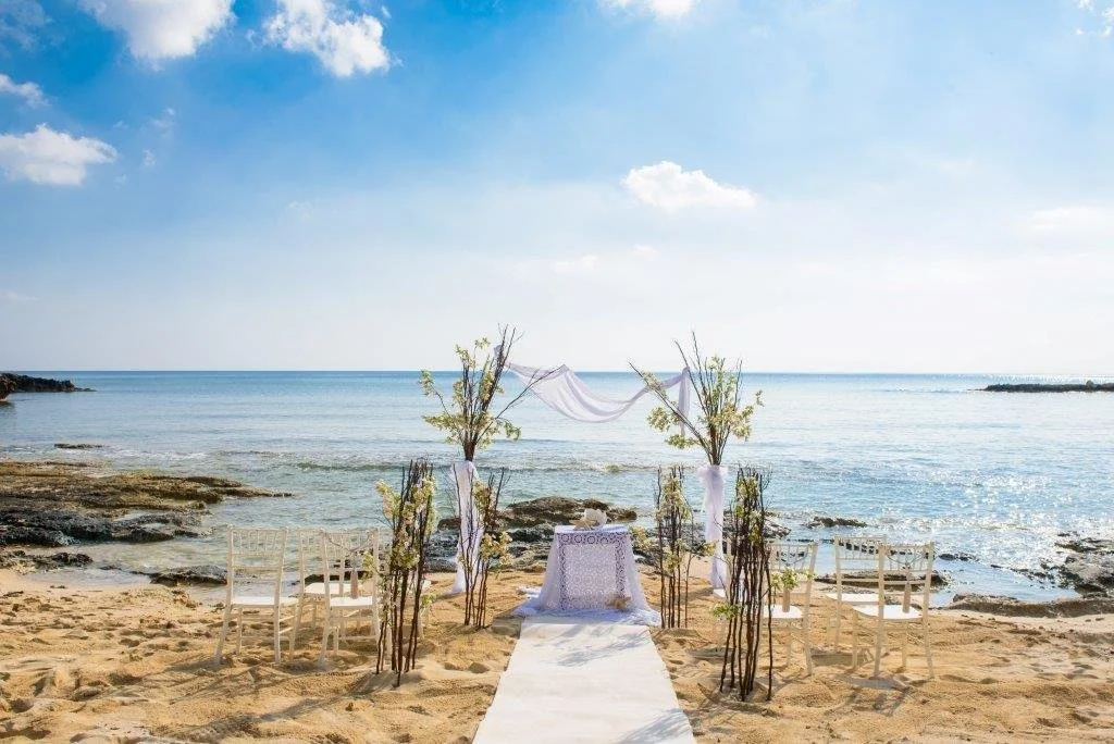 ay. thekla beach - 1.jpg