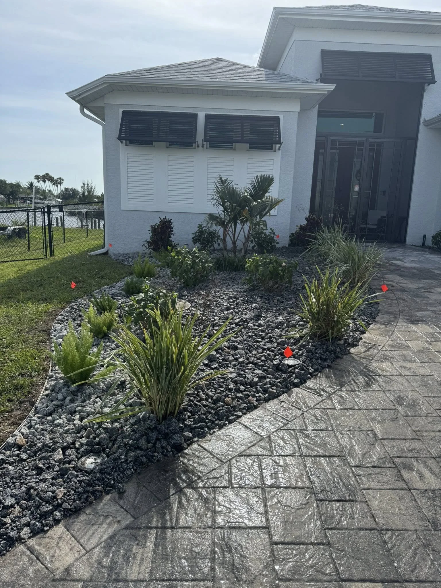Front yard landscape design in Port Charlotte, Florida.