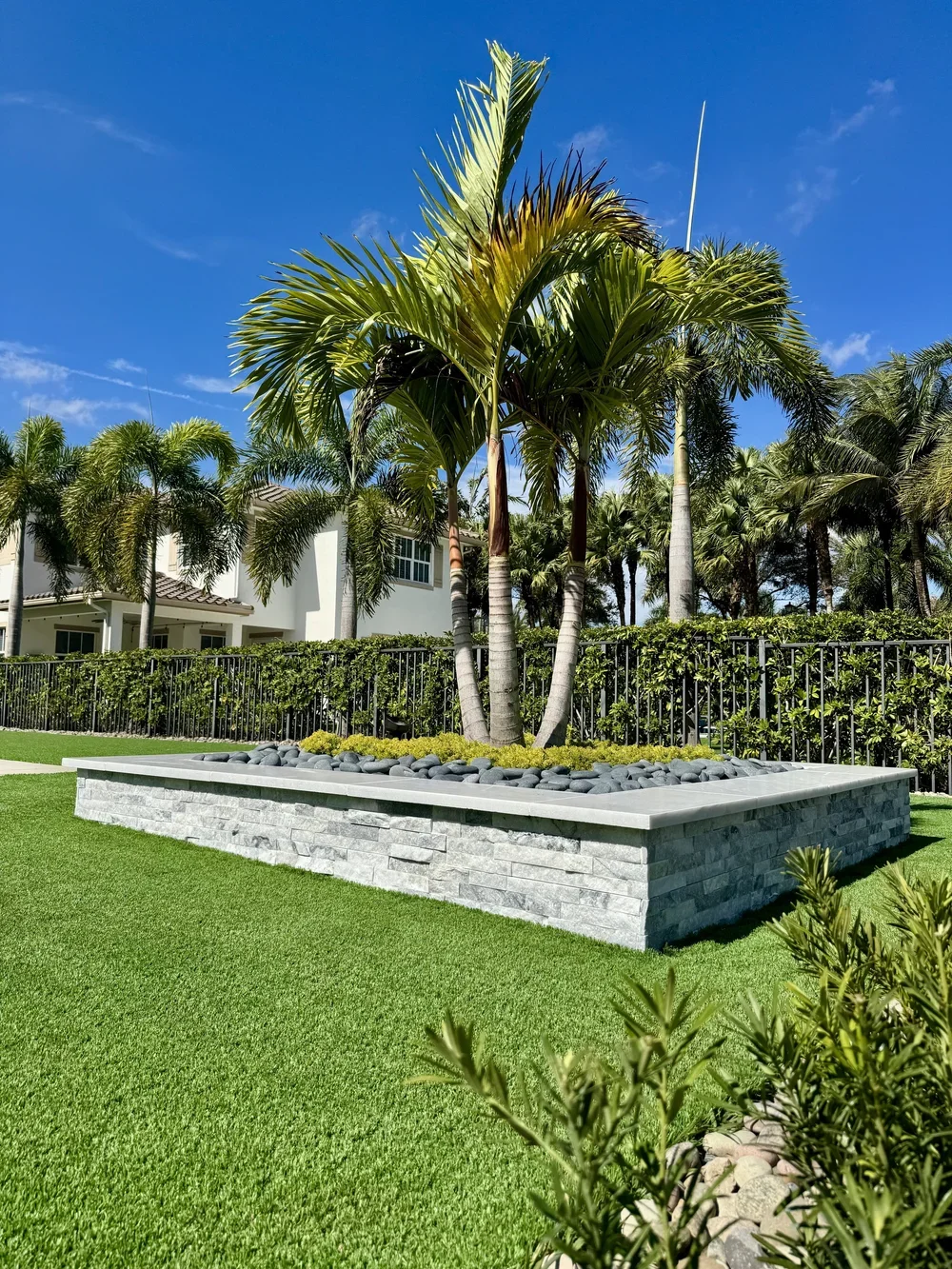 Decorative+Stone+Planter+Bed.jpg.webp