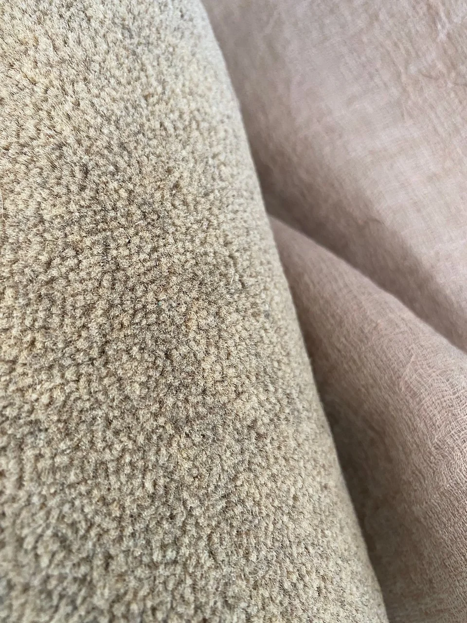 Bomat rugs. Wool. Staircase carpet. NOBILIS Carpets.  Finished rug. High-end rug. Clarence. Brixton. Brighton. Cornwool. Dorset. Douglas. Etosha. Granada. JAB Carpets. Infinity. Destiny. Massimo. Earth bamboo. Earth. Escape. Karma wool.