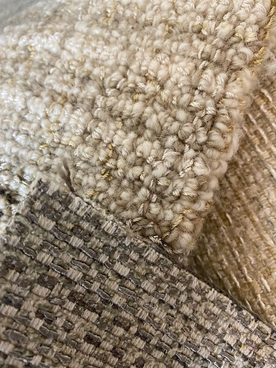 Bomat rugs. Wool. Staircase carpet. NOBILIS Carpets.  Finished rug. High-end rug. Clarence. Brixton. Brighton. Cornwool. Dorset. Douglas. Etosha. Granada. JAB Carpets. Infinity. Destiny. Massimo. Earth bamboo. Earth. Escape. Karma wool.