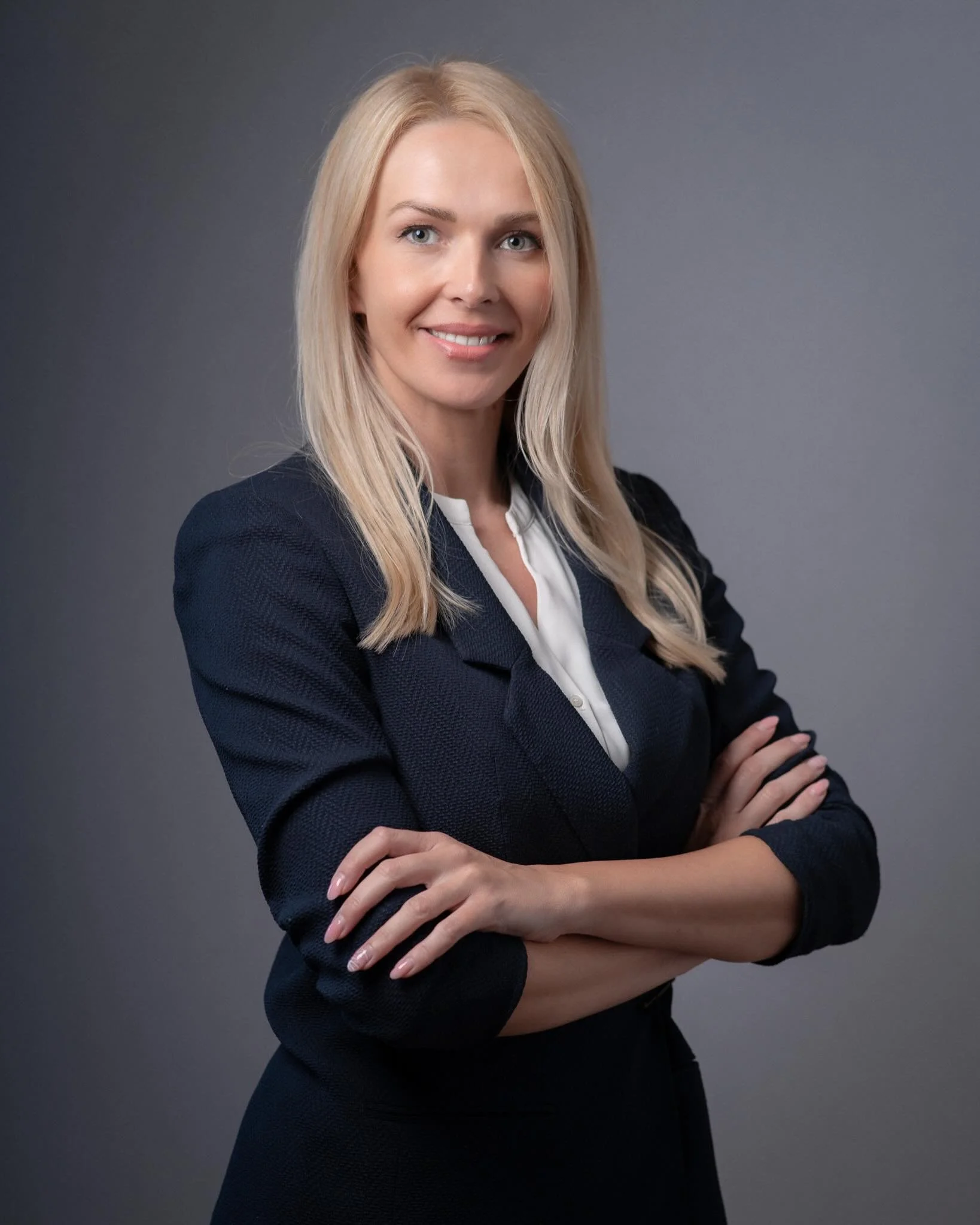 Profesionalno. Autentično. Samouvjereno.

Poslovni photoshooting koji odražava ličnost, profesionalnost i samopouzdanje. 

#PoslovniPortret #CorporatePhotography #BusinessPortrait #Headshots #ProfesionalnoBrendiranje
