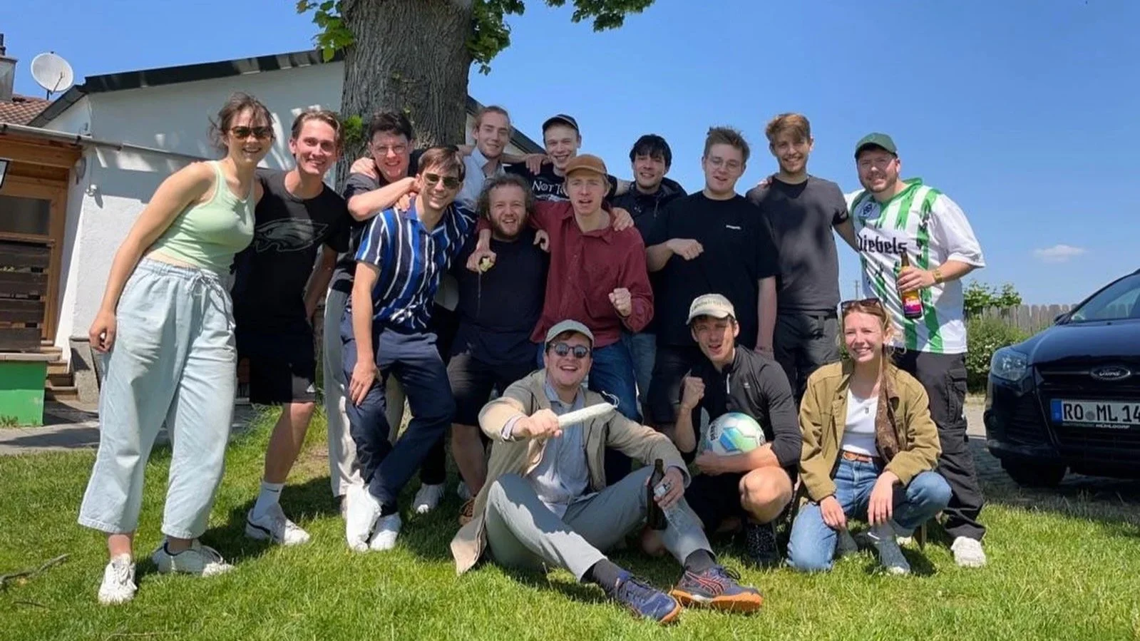 Wuerstchen_BTS_9_%C2%A9HFFM%C3%BCnchen.jpg