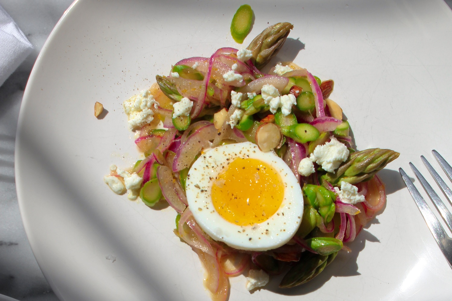 Marinated Asparagus, Red Onion &amp; Goat Cheese Salad