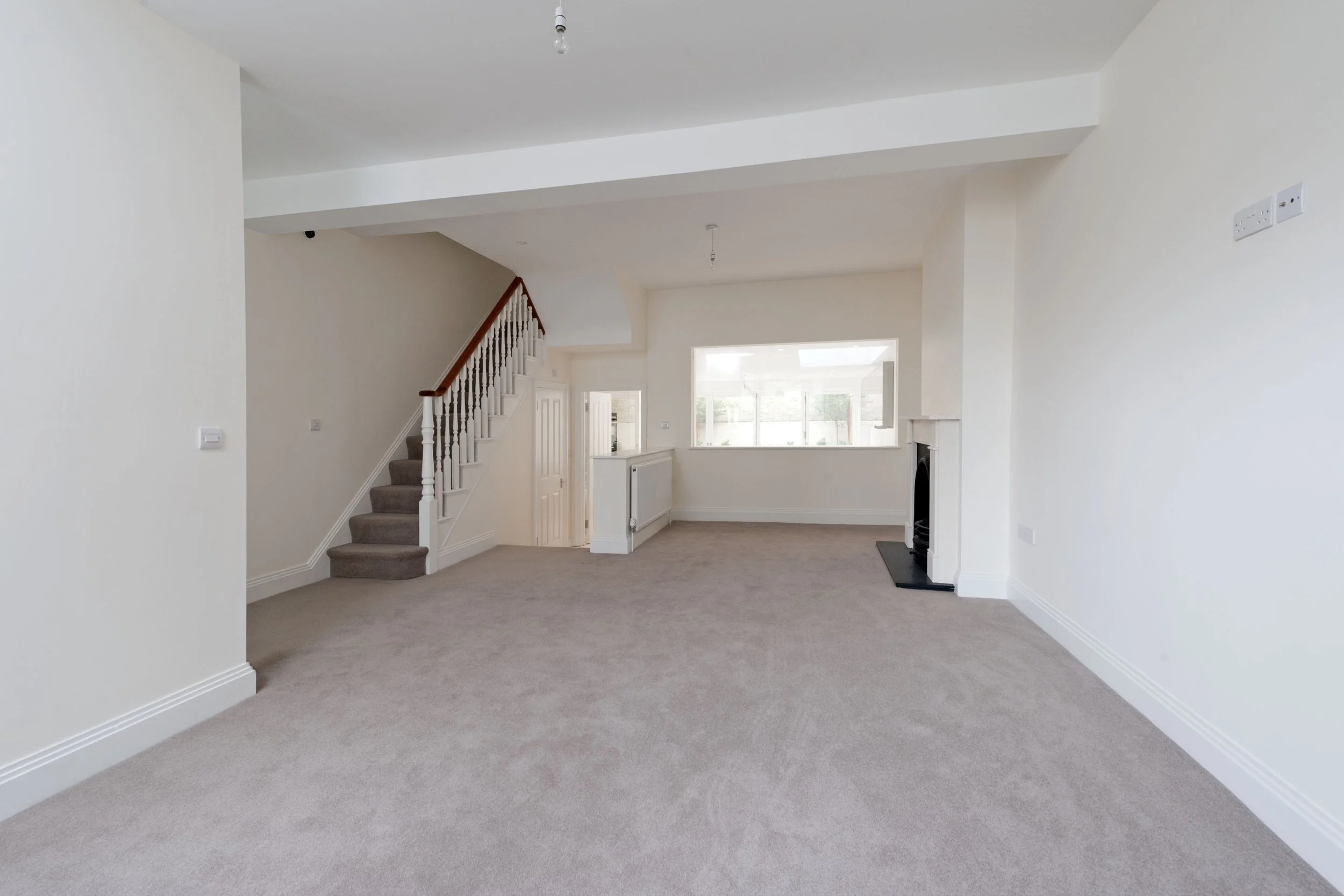 7 Fullerton Rd Rec 1L.jpg