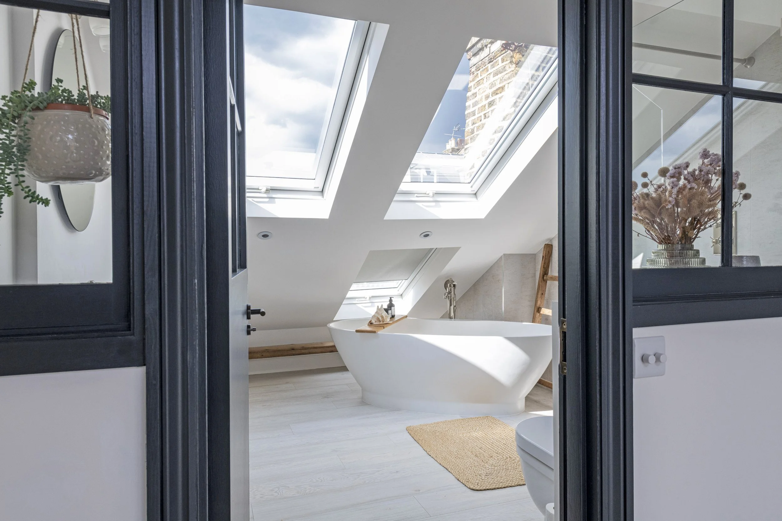 86 Bennerley Rd Bath 2.jpg