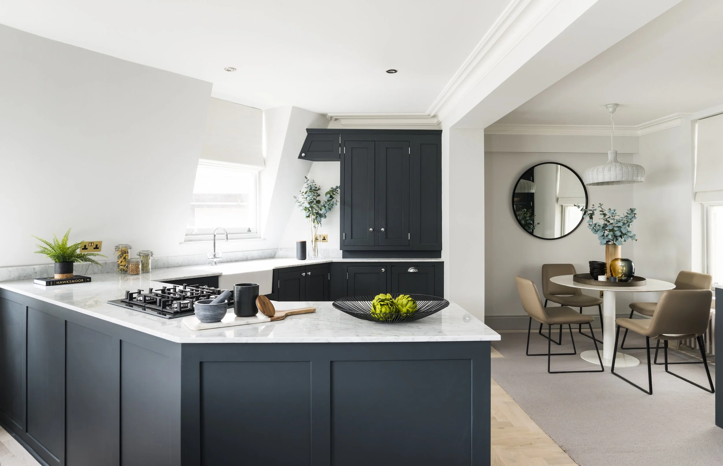 ExhibitionRd_VR_04 copy.JPG