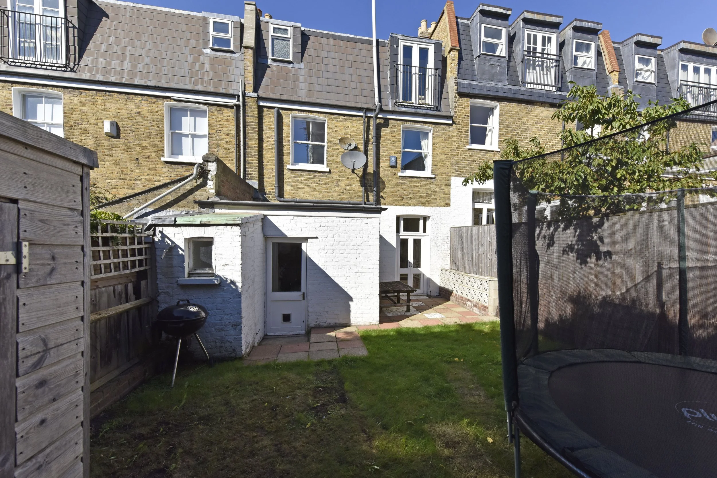 86 Bennerley Rd Rr Ext 2015.jpg