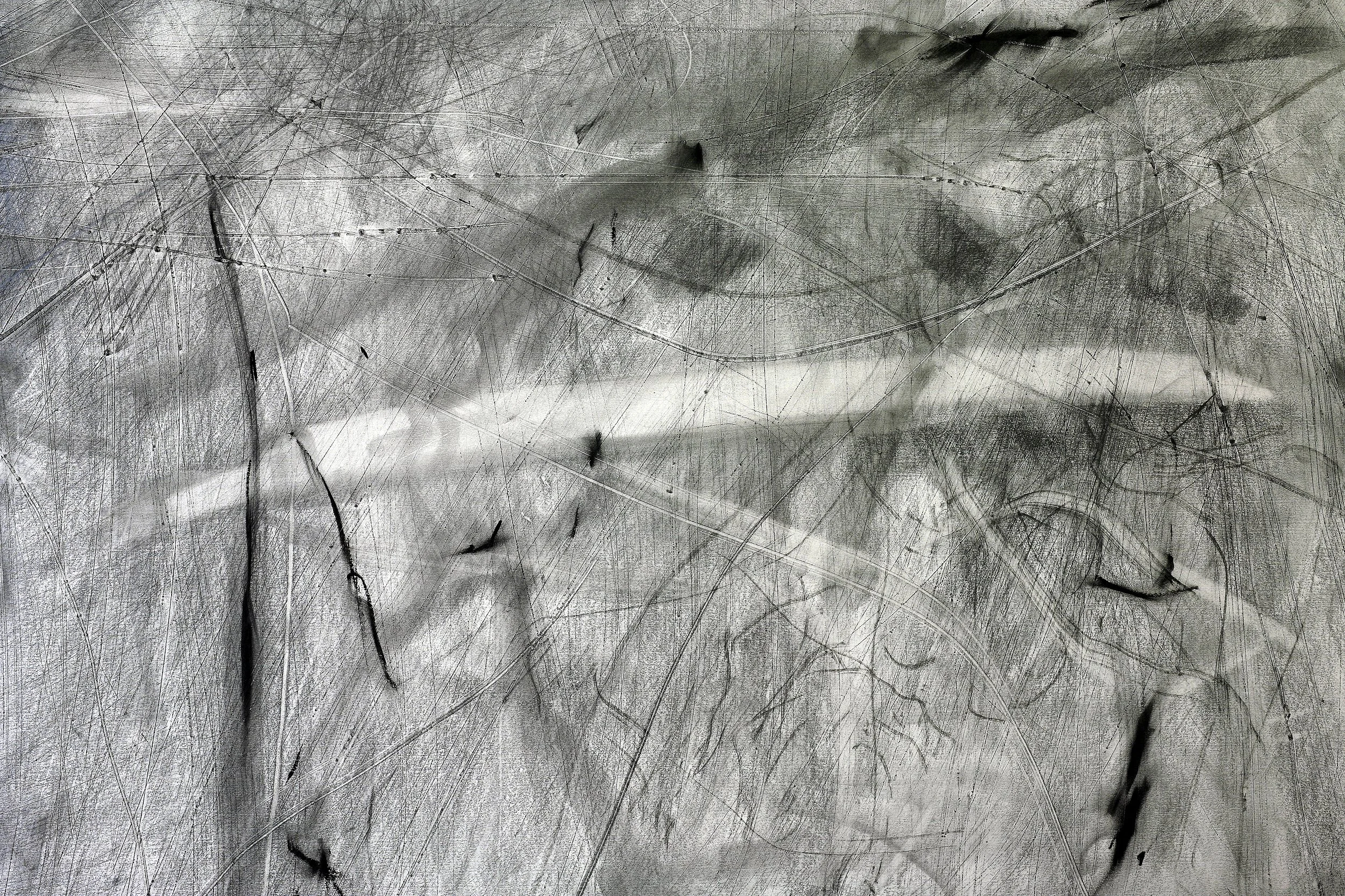 Nahaufnahme großer Wandbild Collage, Graphit Schraffierung auf Papier, große Ausstellung vom zeitgenössischen Düsseldorfer Künstler Eduard Winklhofer, in La Spezia 90er Jahre