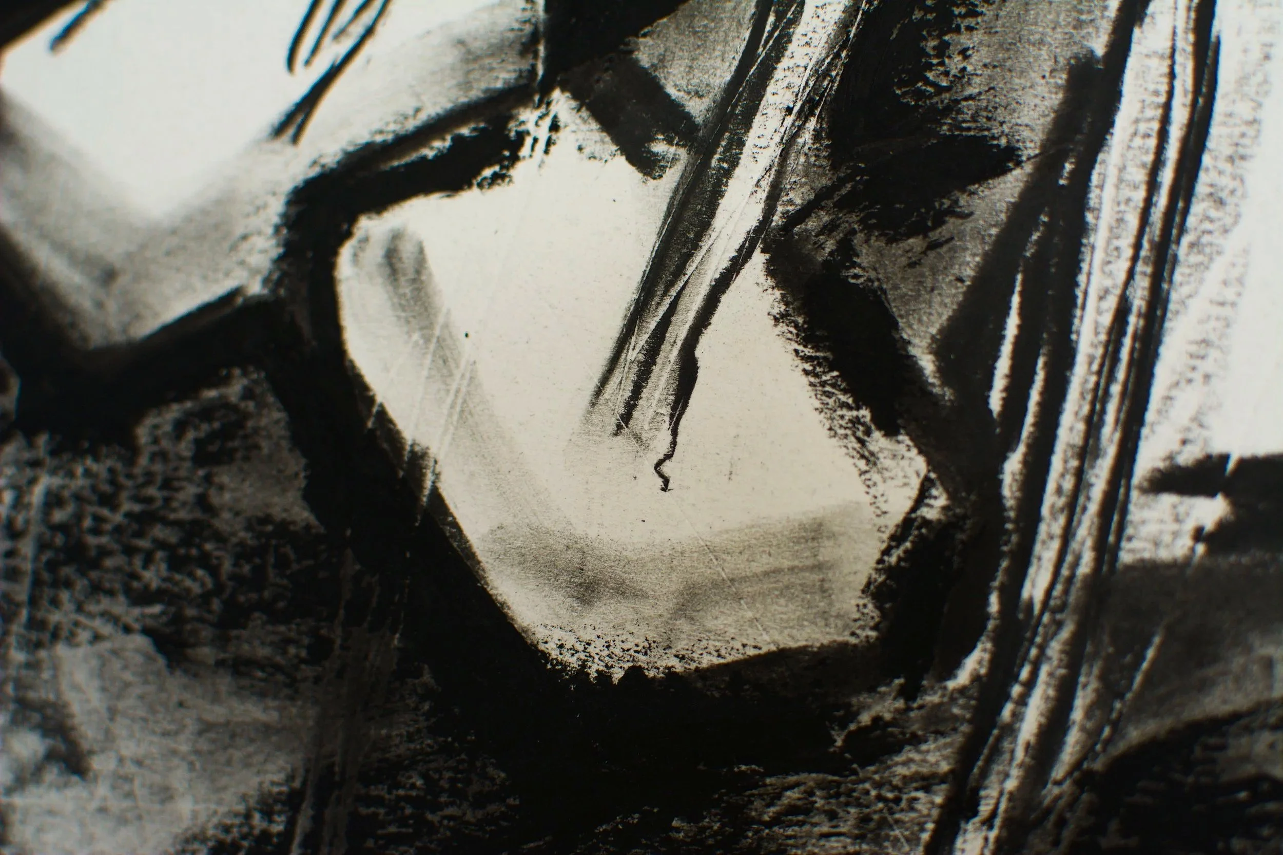 Nahaufnahme, Skizze für Installation, 43 x 60cm, Kohle auf Papier, von zeitgenössischem Düsseldorfer Künstler Eduard Winklhofer, Atelier Düsseldorf