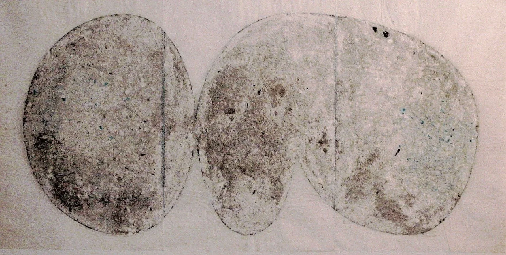 Ohne Titel, 210 x 100cm, Papierasche & Seidenfarbe auf japanischem Reispapier