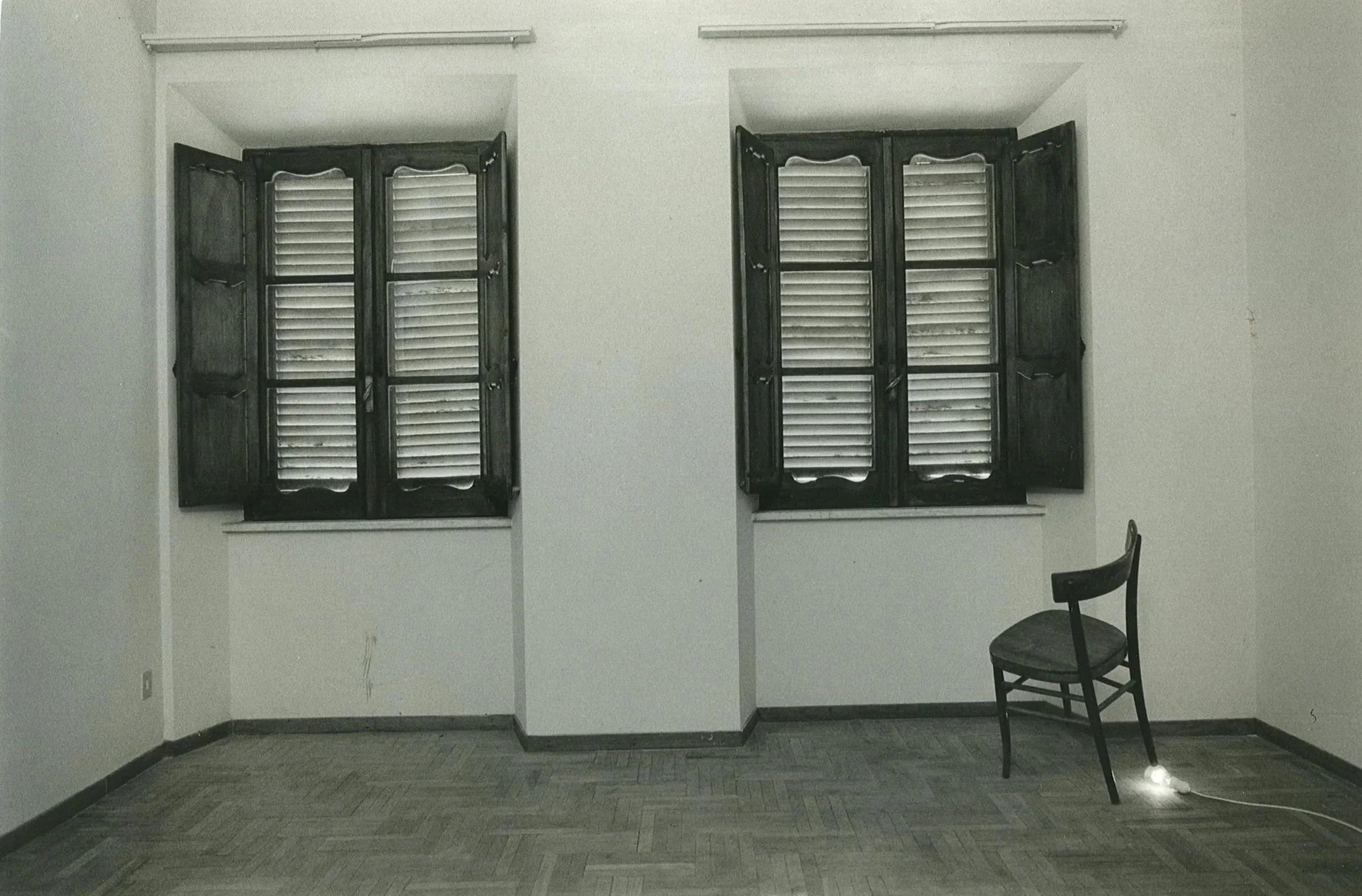 Eduard Winklhofer, zeitgenössische Kunst Düsseldorf, Künstler Atelier Düsseldorf, 1982, Installation, Spello, Italien