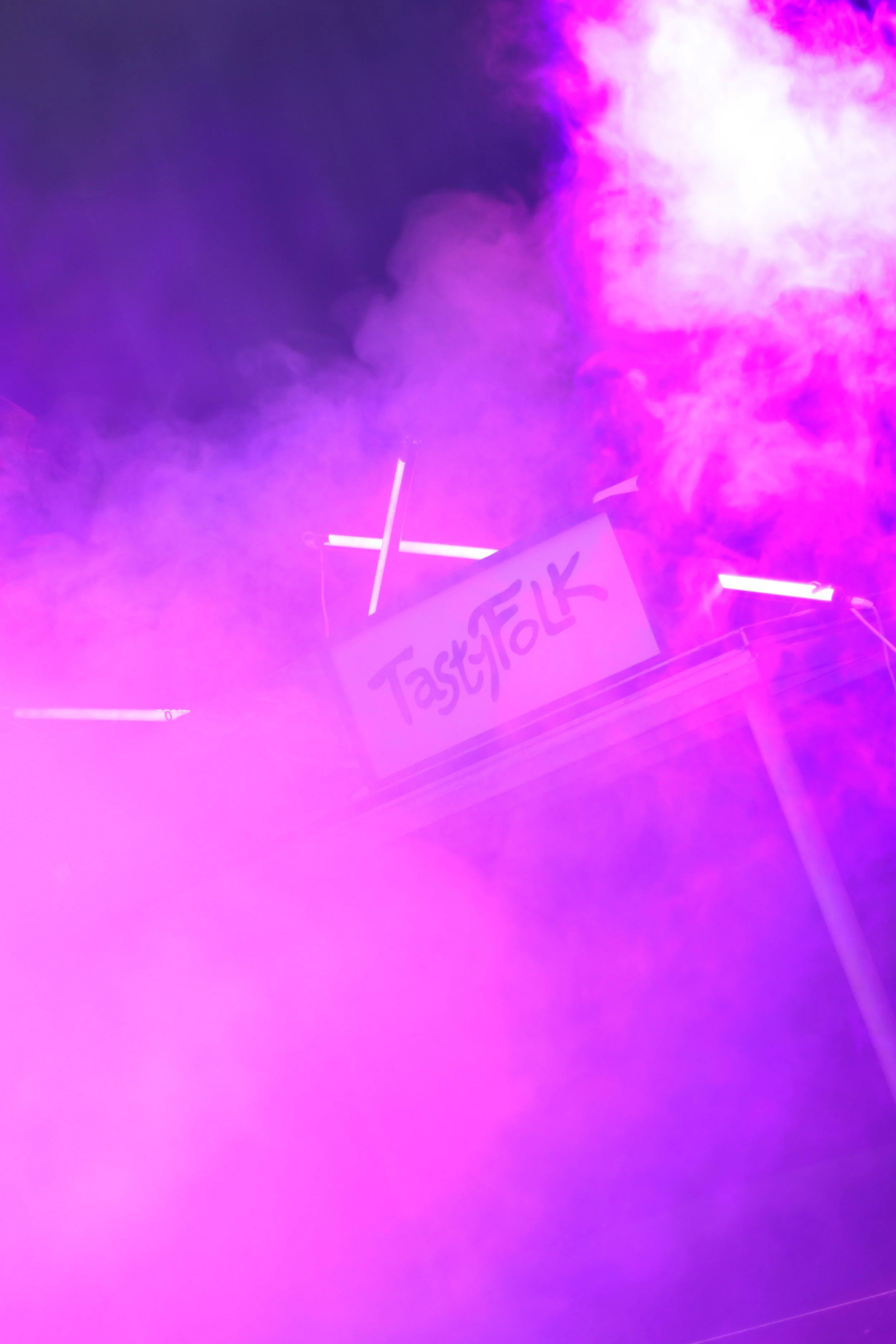 Tasty Folk X Effenaar - Promotion & Multicam