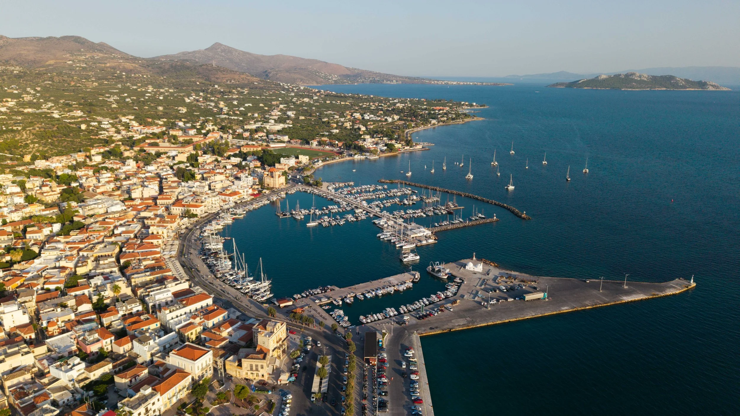 Αίγινα | Travel.gr x Lamda 3 x Avis