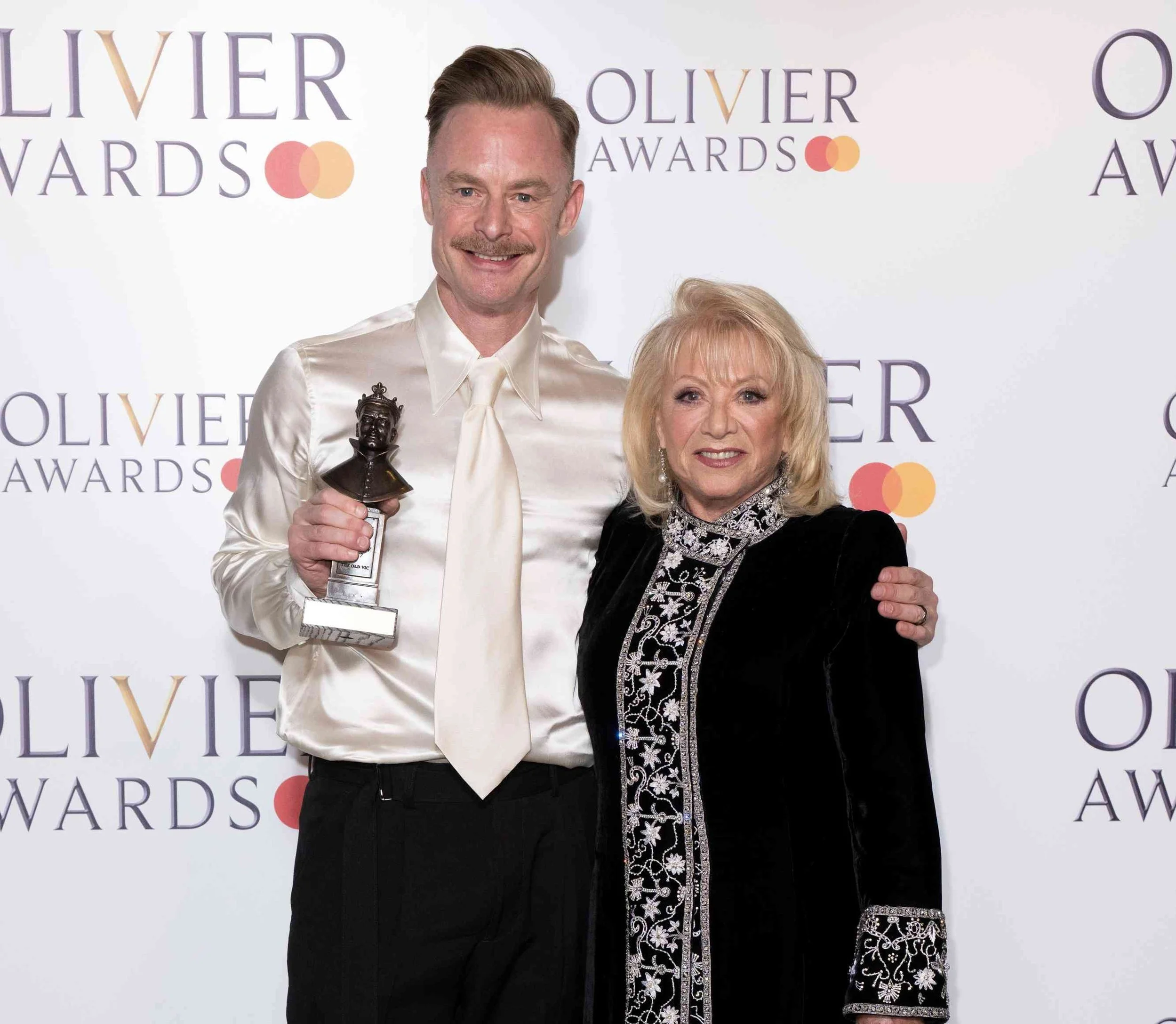 Christopher Wheeldon wins Gillian Lynne Olivier Award for Best Theatre Choreographer