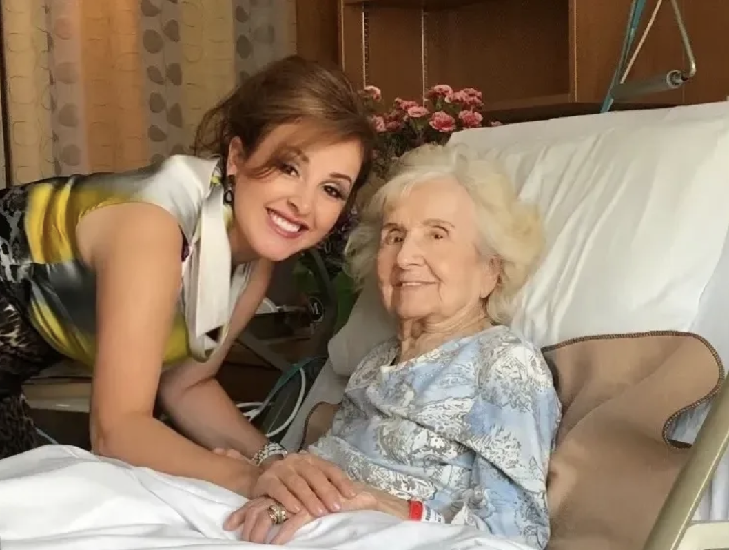 Renewed-Hope-Smiling-WIth-A-Senior-Citizen-In-Bed