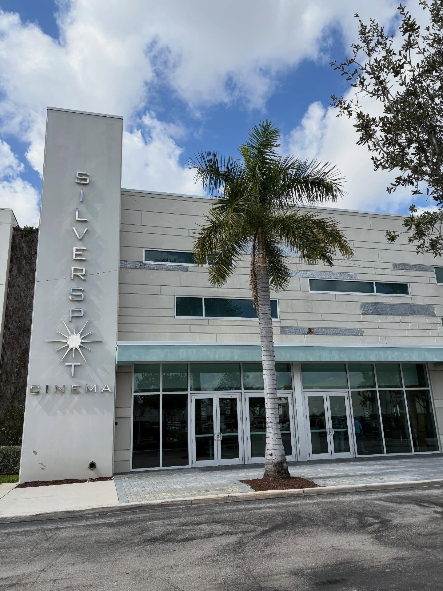 Silverspot Cinema Coconut Creek 11 - Coconut Creek, FL

Theater #8 of 2026

#movies #movietheater #tourdecinemas