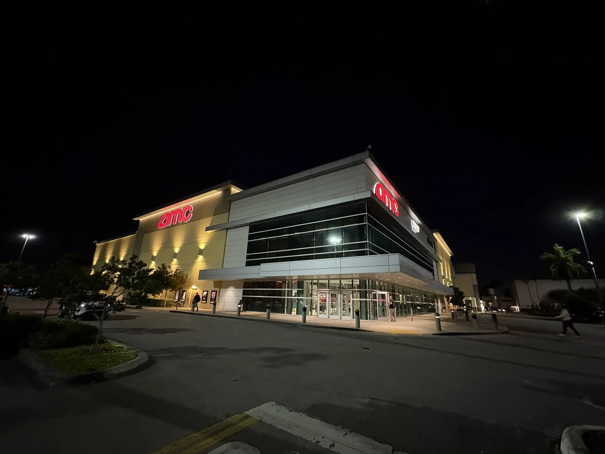 AMC Pembroke Lakes - Pembroke Pines, FL