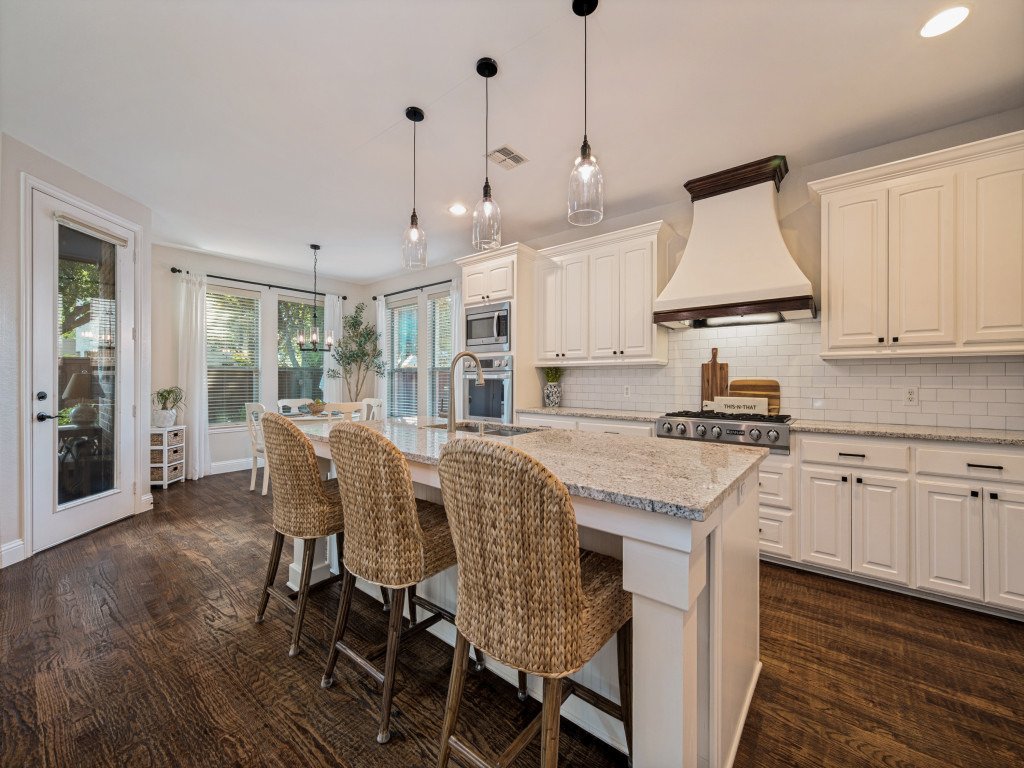 712-glendevon-dr-mckinney-tx-75071-MLS-11.jpg