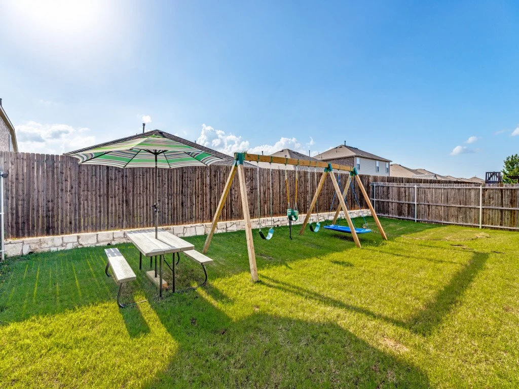 2104-shady-glen-trl-princeton-tx-75407-MLS-24.jpg