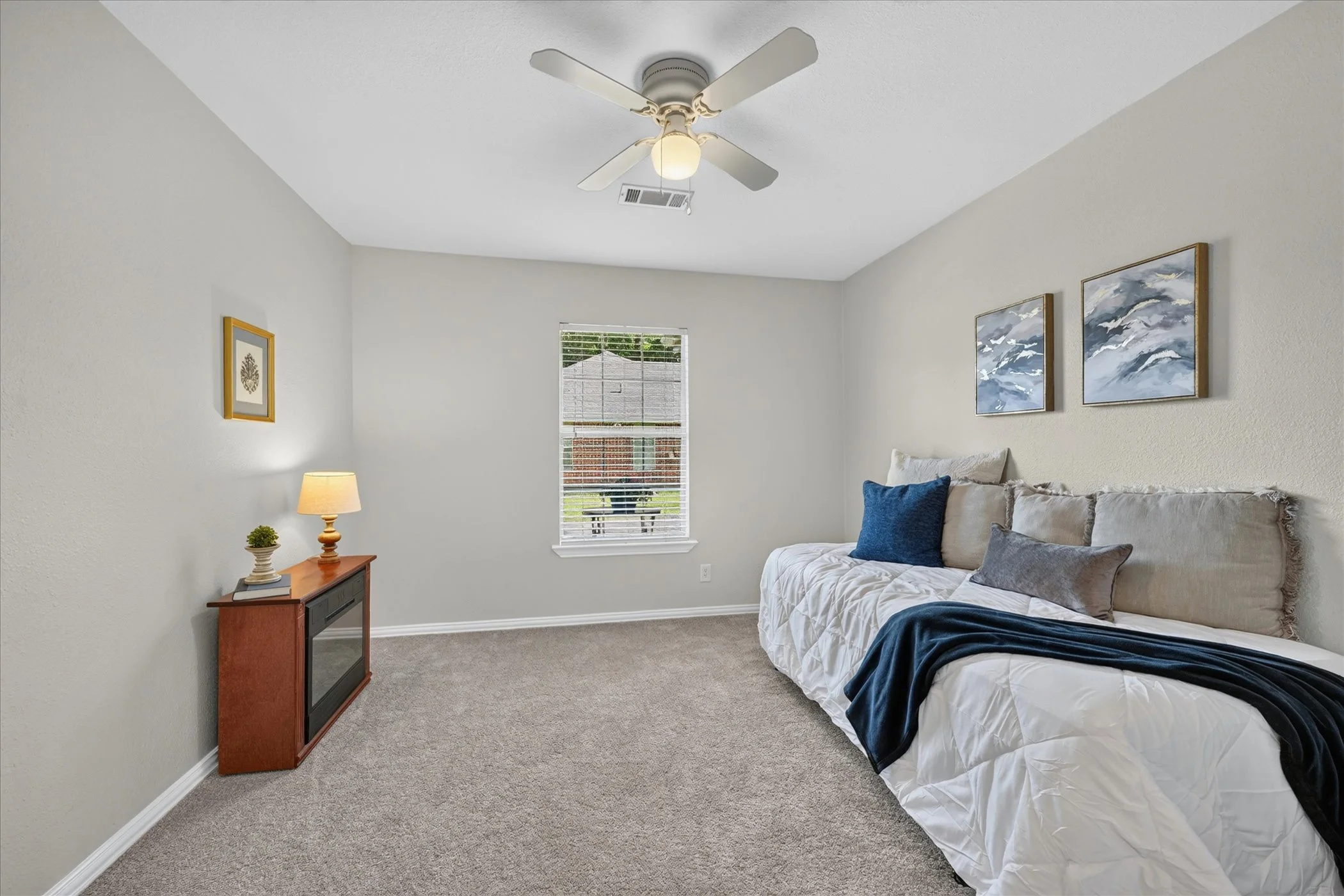 14-1308-Sherman-St-McKinney-WindowStill.jpg