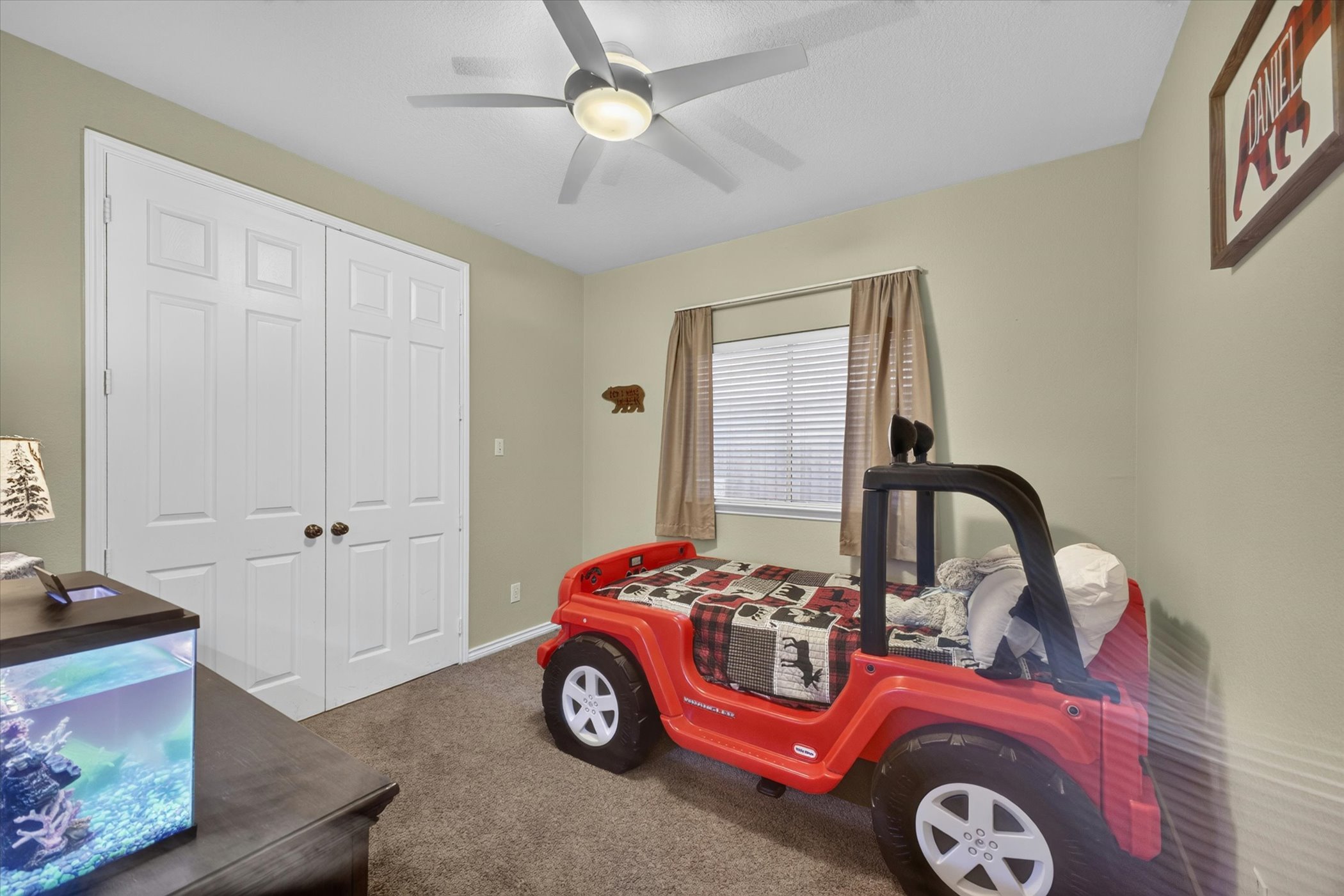 34-1604-Willow-Ln-Windowstill.jpg