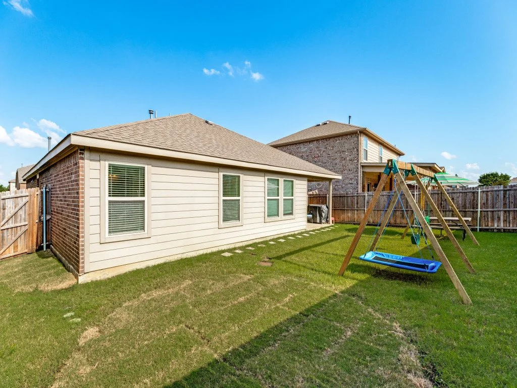 2104-shady-glen-trl-princeton-tx-75407-MLS-23.jpg
