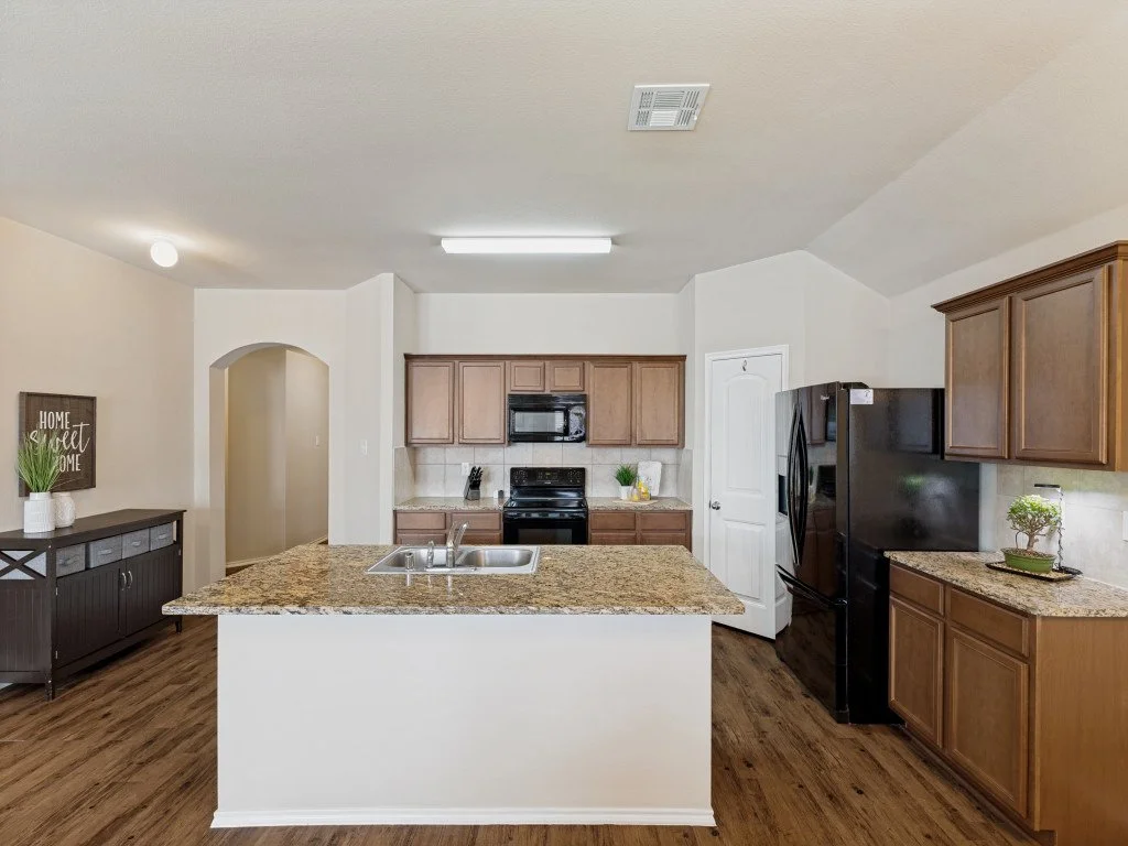 2104-shady-glen-trl-princeton-tx-75407-MLS-11.jpg