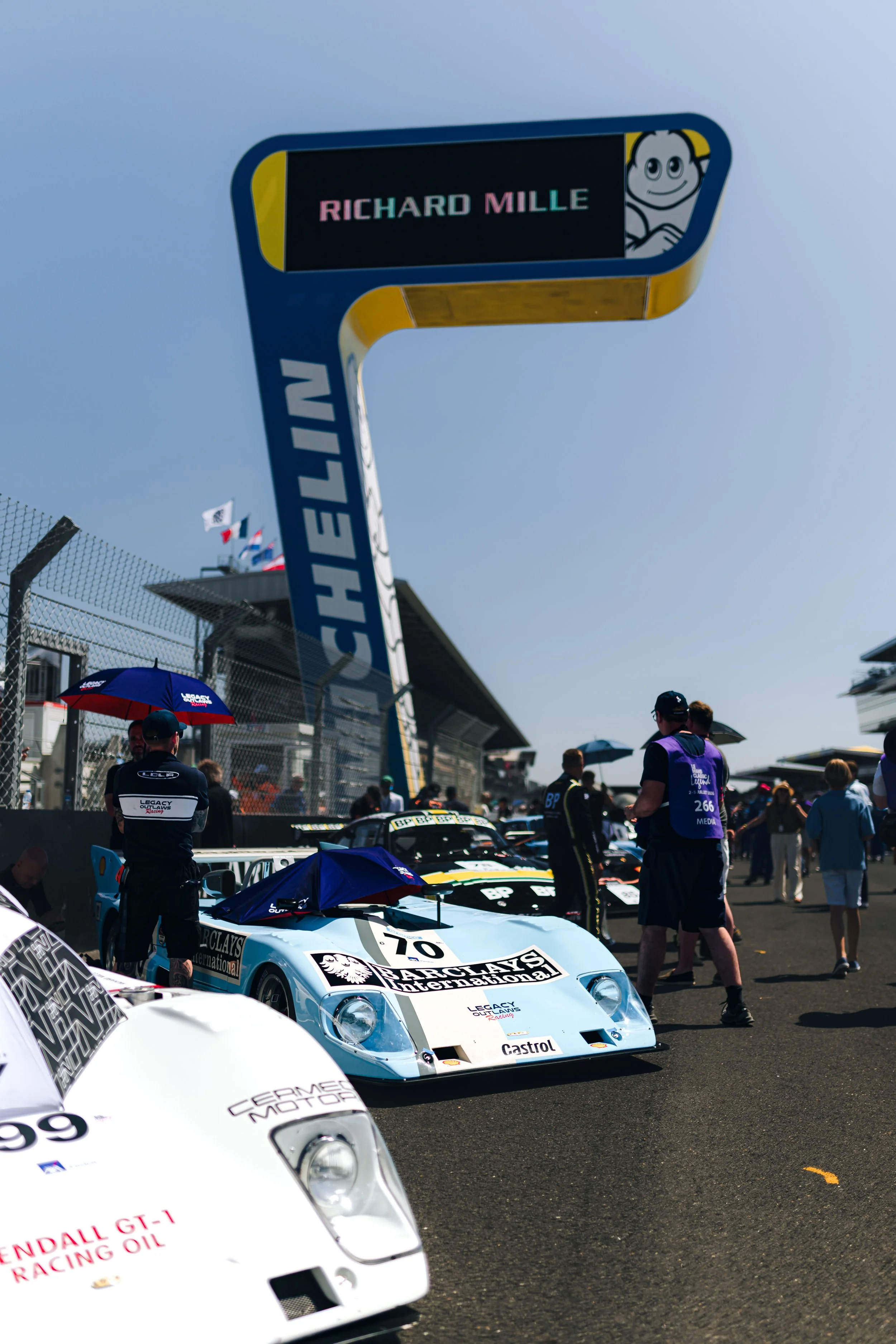 Race-6a49f3f7001d26d0a471.jpeg
