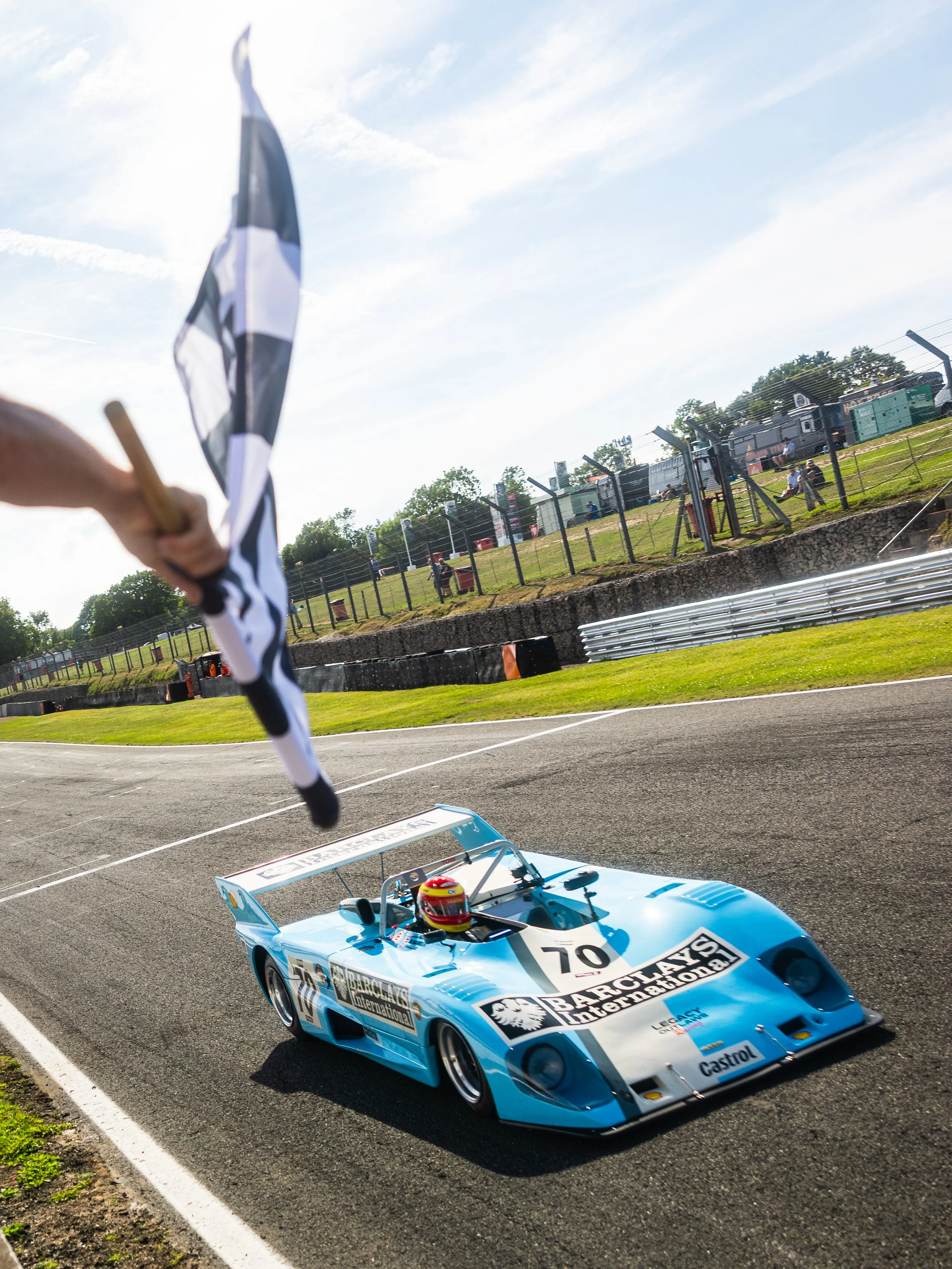 Race-6a381dd60021dc27e1cb.jpeg